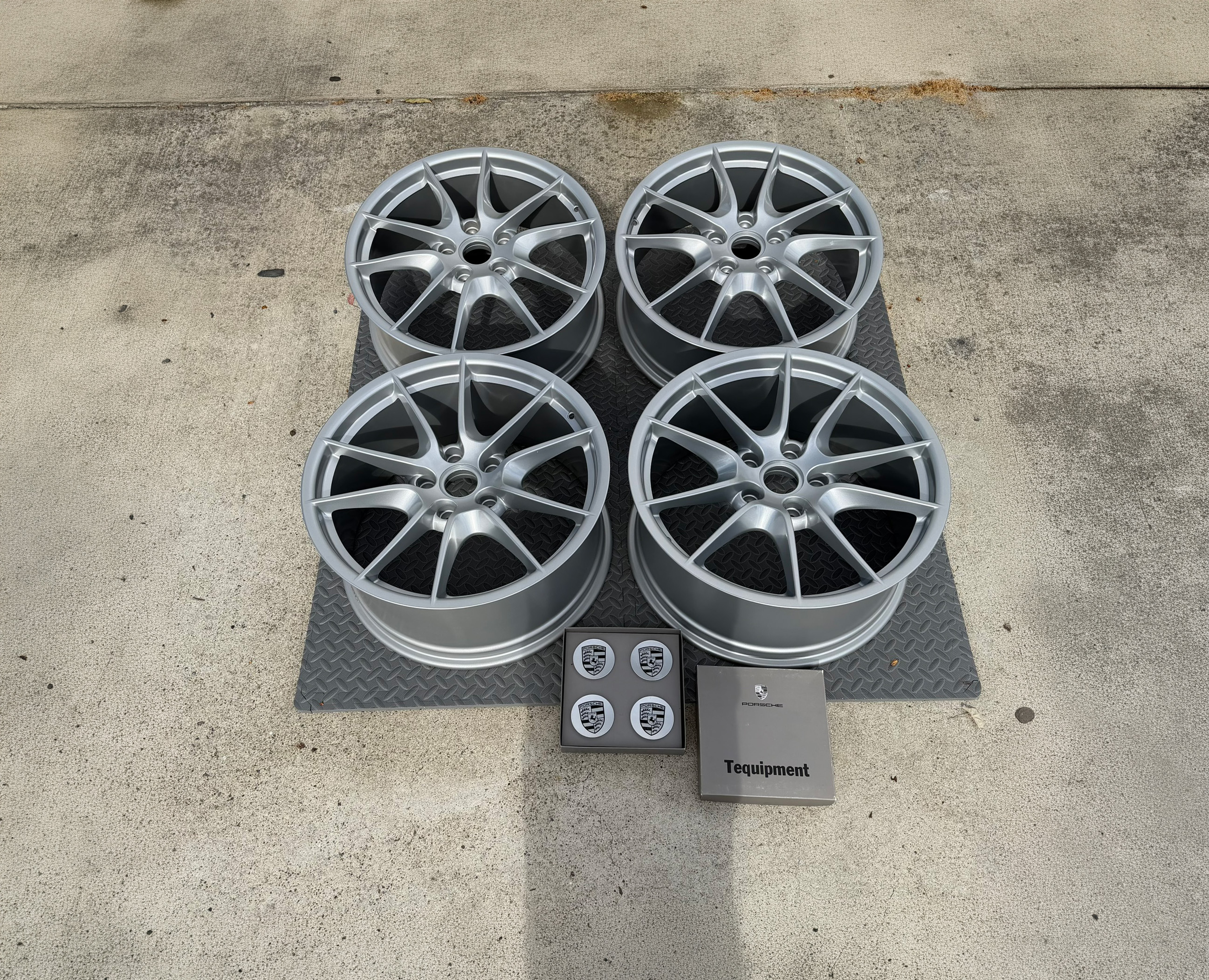 Auctions | PCARMARKET