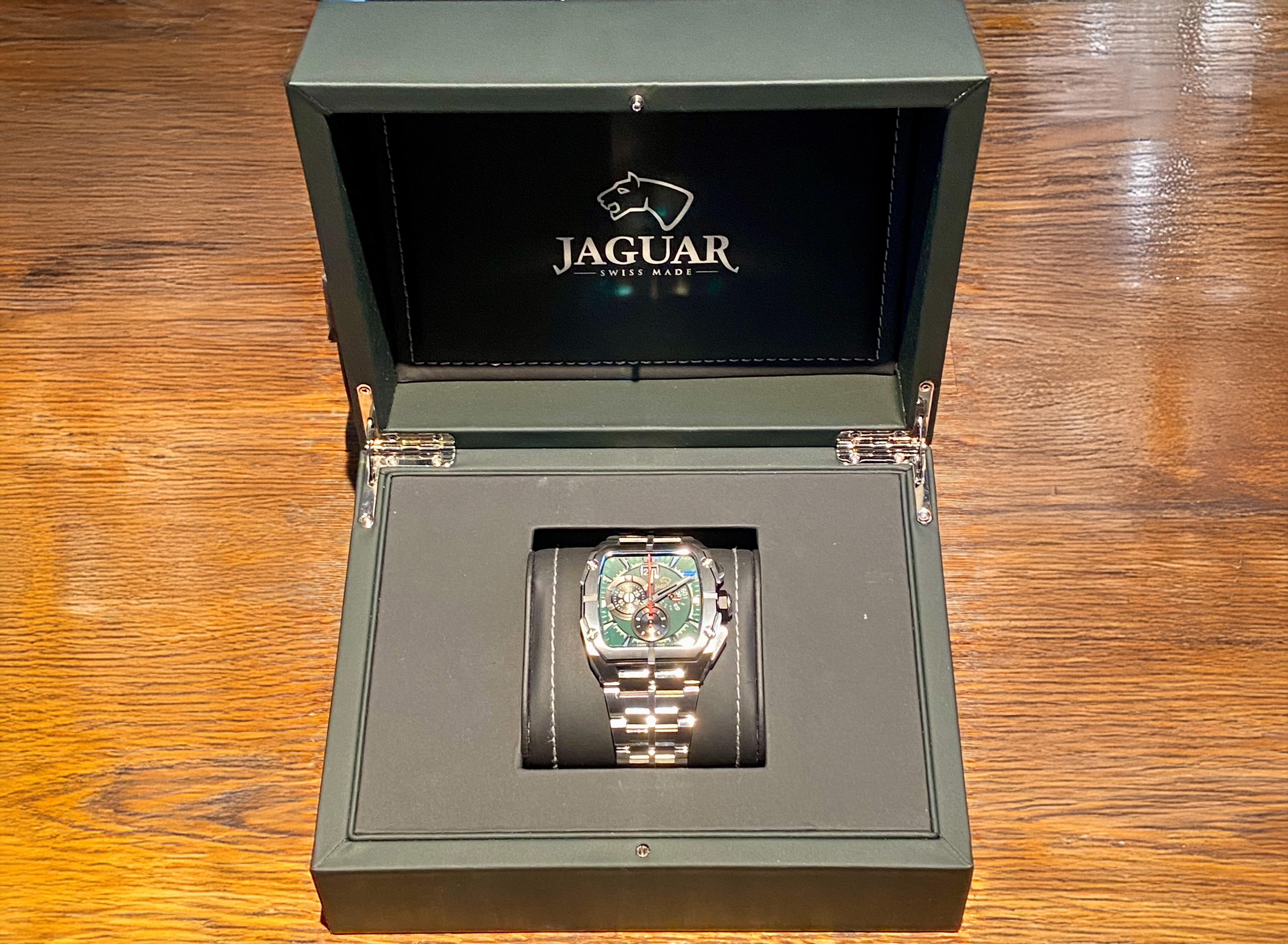 No Reserve Jaguar J639/A Swiss Chronograph Watch | PCARMARKET