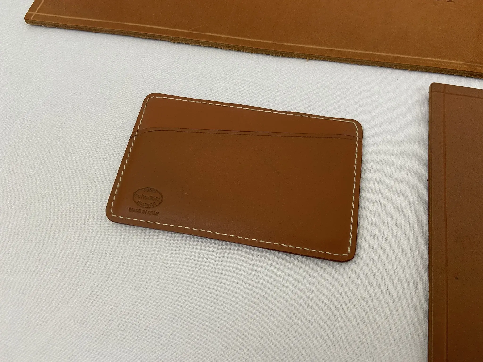 h*p様 Ferrari オーナーノベルティ No Reserve Ferrari Club Italia Leather Commemorative Plaques By