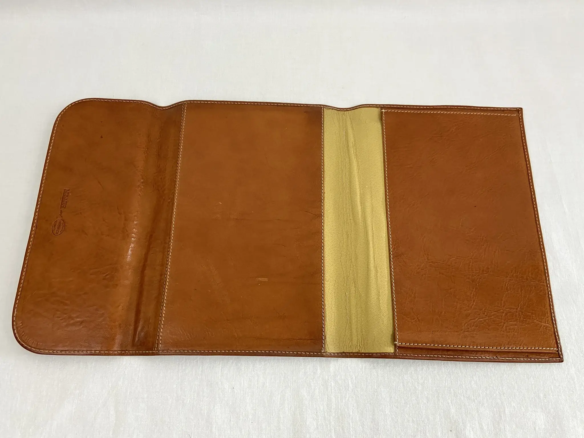 MP: Schedoni Ferrari F40 Leather Document Pouch | PCARMARKET