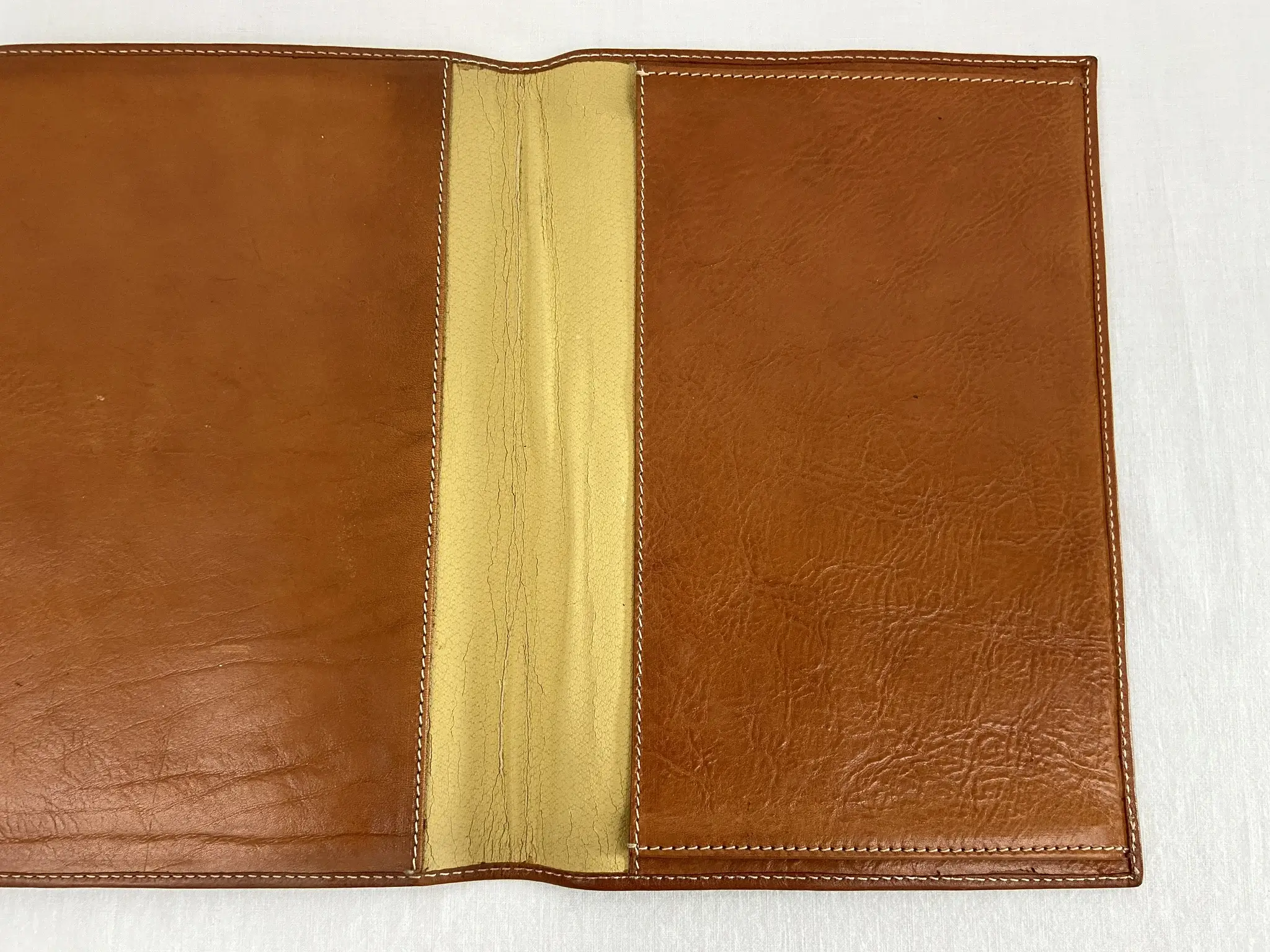 MP: Schedoni Ferrari F40 Leather Document Pouch | PCARMARKET