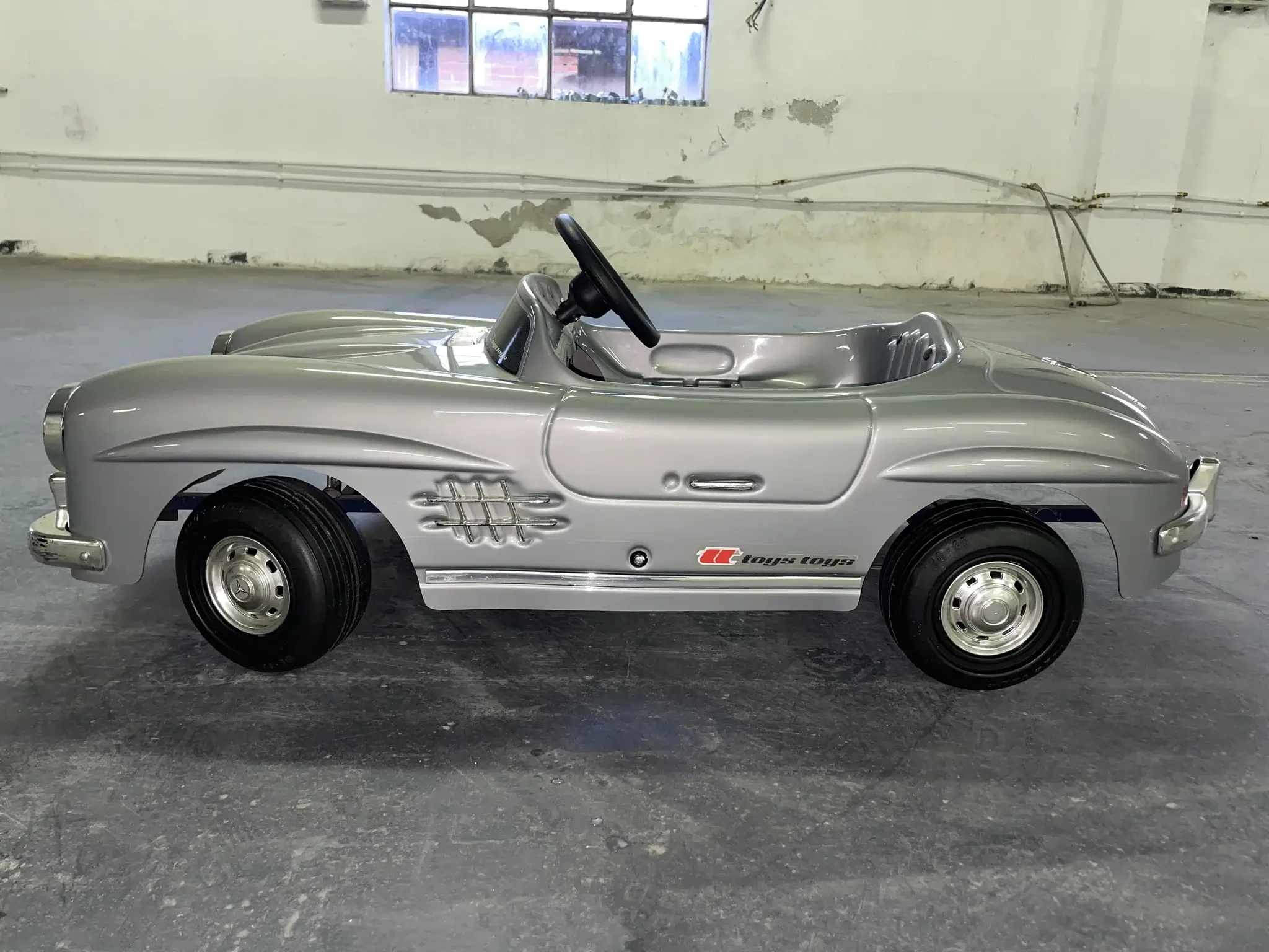 m*t様 メルセデス 300SL toys toys製ペダルカー MP: Mercedes-Benz 300SL Pedal Car | PCARMARKET