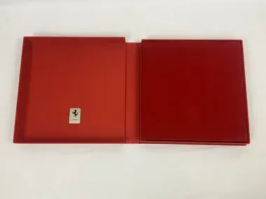 MP: Ferrari LaFerrari Owners Kit | PCARMARKET