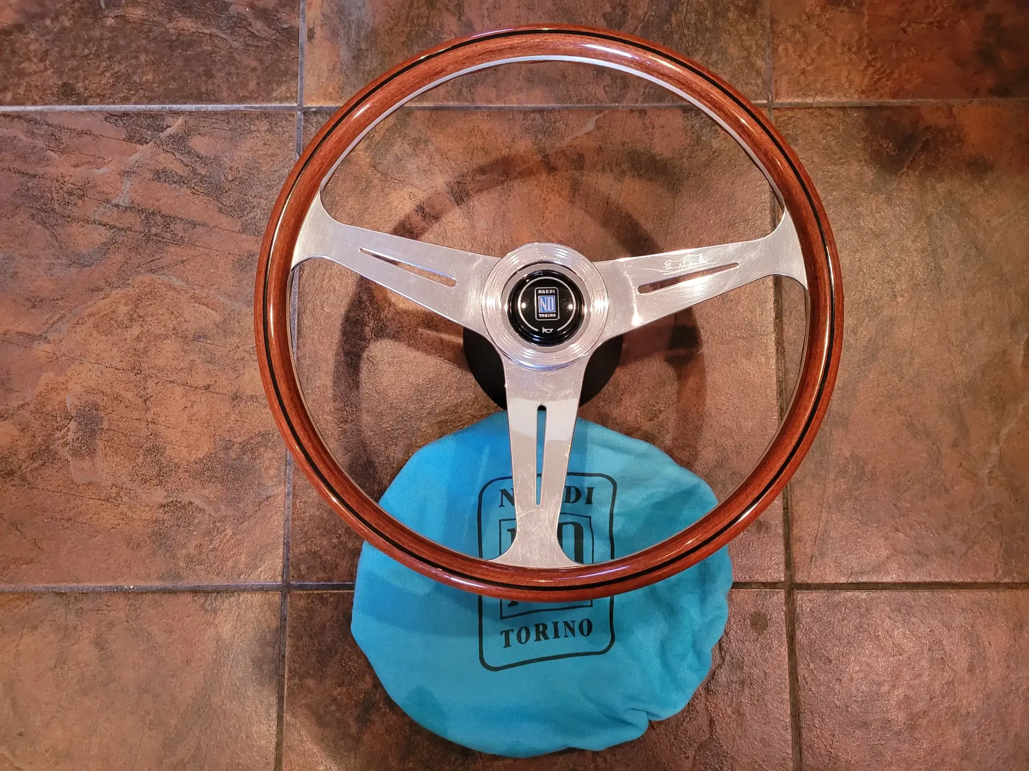 Nardi Classic Wood Steering Wheel | PCARMARKET