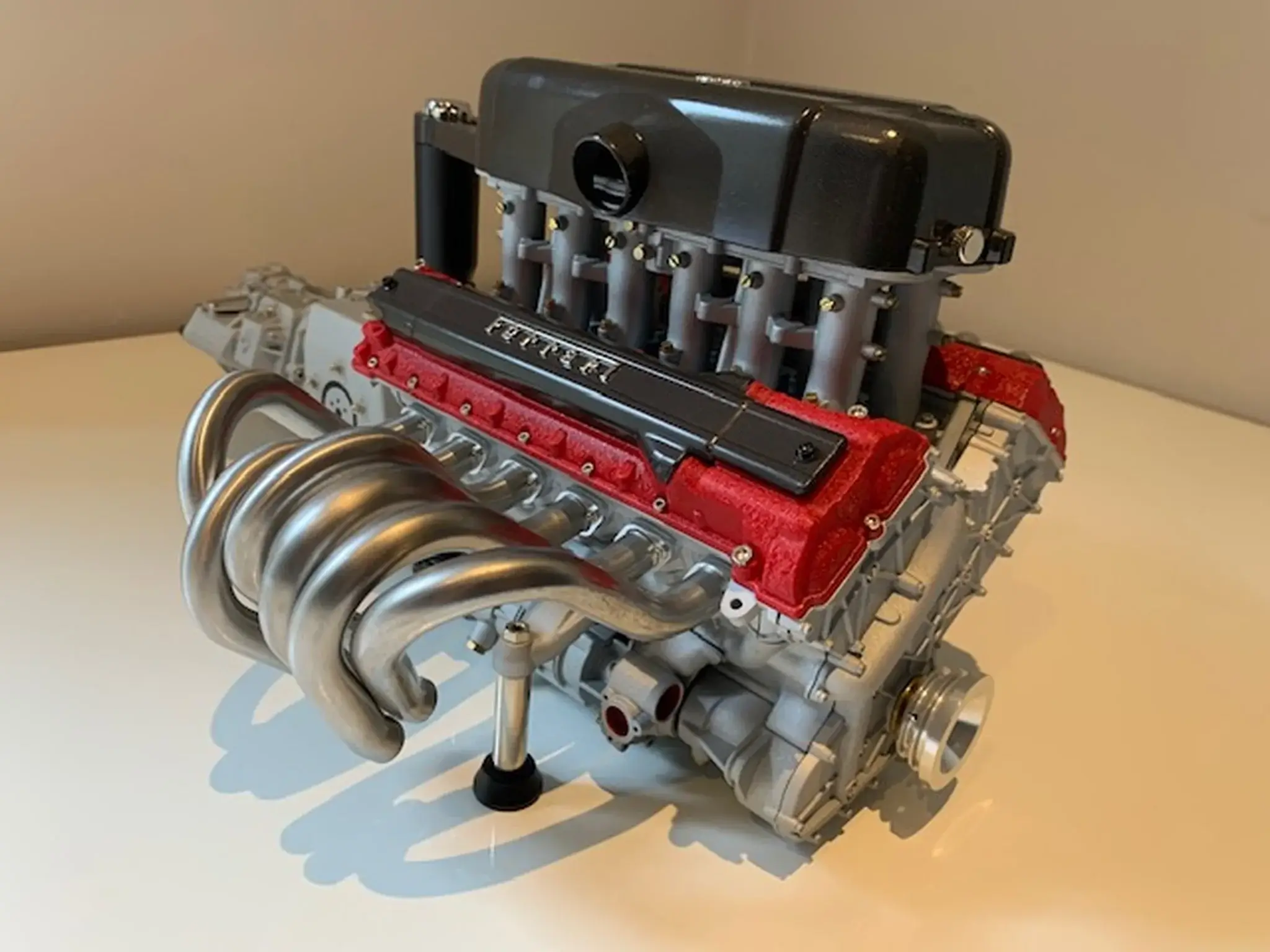 1/4 Scale Ferrari Enzo Engine Model | PCARMARKET
