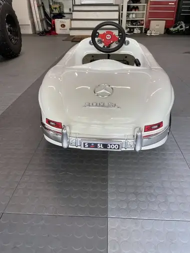 MP: Mercedes-Benz 300SL Pedal Car by ToysToys Italy | PCARMARKET