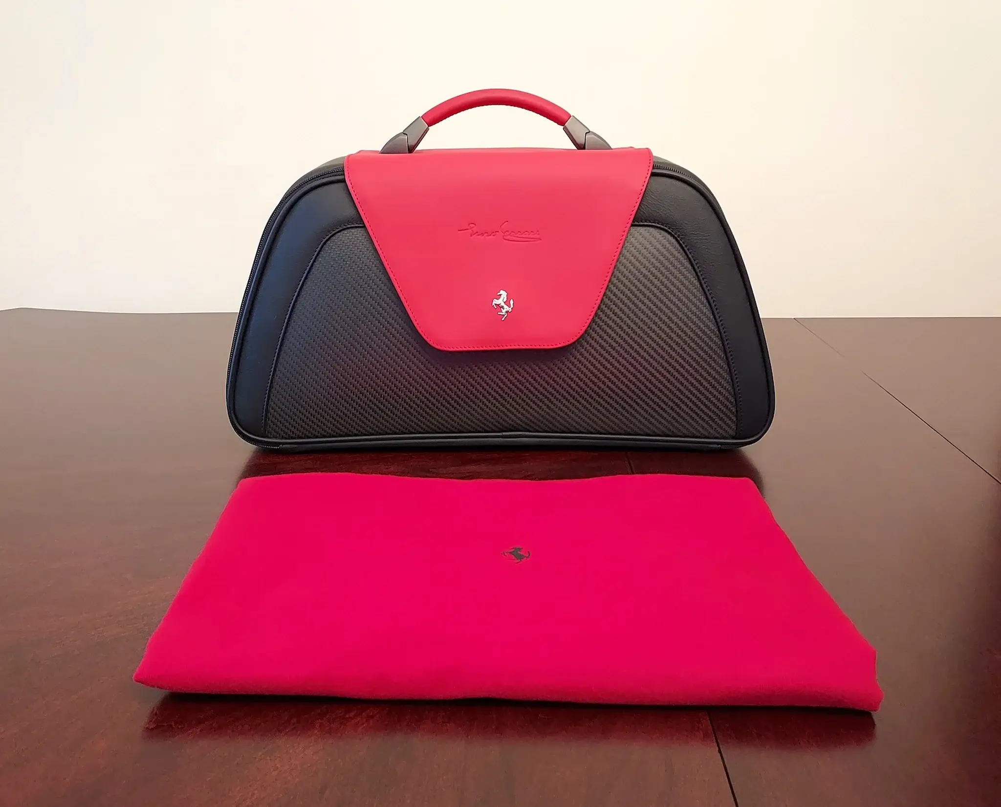 MP: Original Ferrari Enzo Tote Bag | PCARMARKET