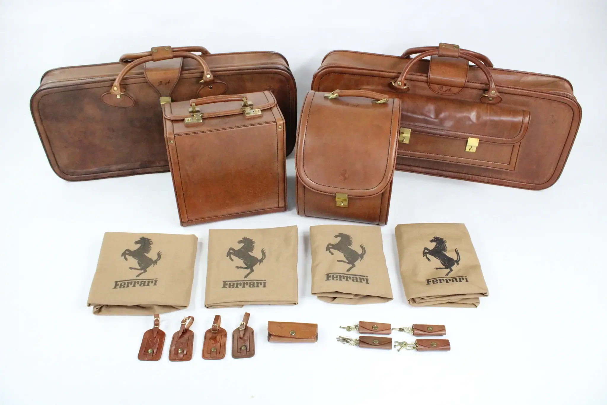 MP: Ferrari 308/328 Schedoni Luggage | PCARMARKET
