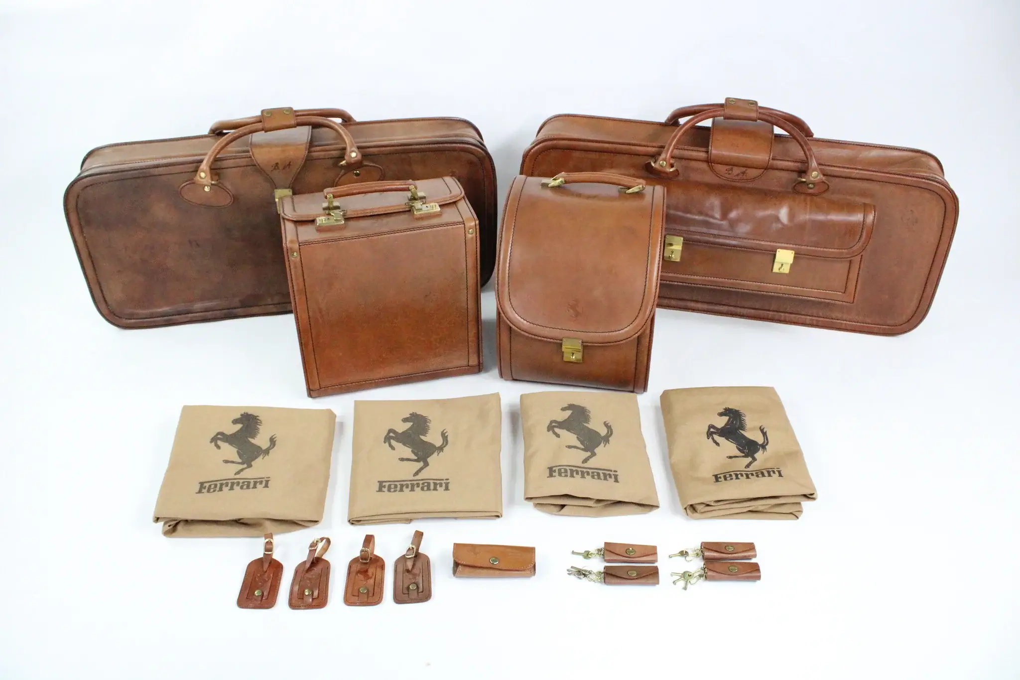 MP: Ferrari 308/328 Schedoni Luggage | PCARMARKET