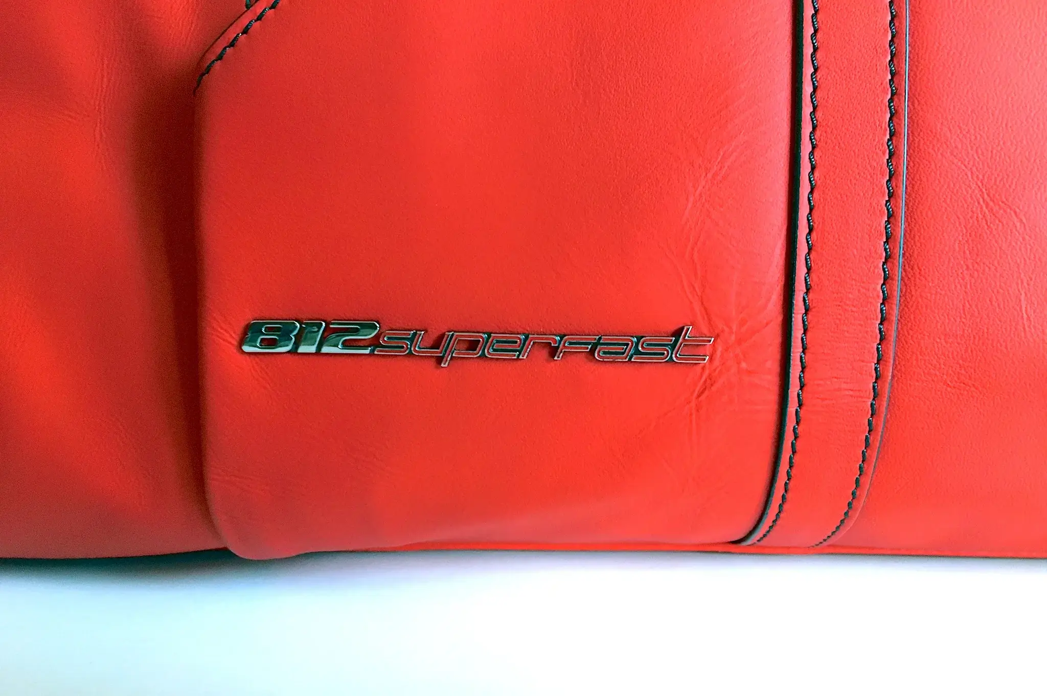 h*p様 Ferrari オーナーノベルティ MP: Ferrari 812 Superfast Four-Piece Luggage Set | PCARMARKET