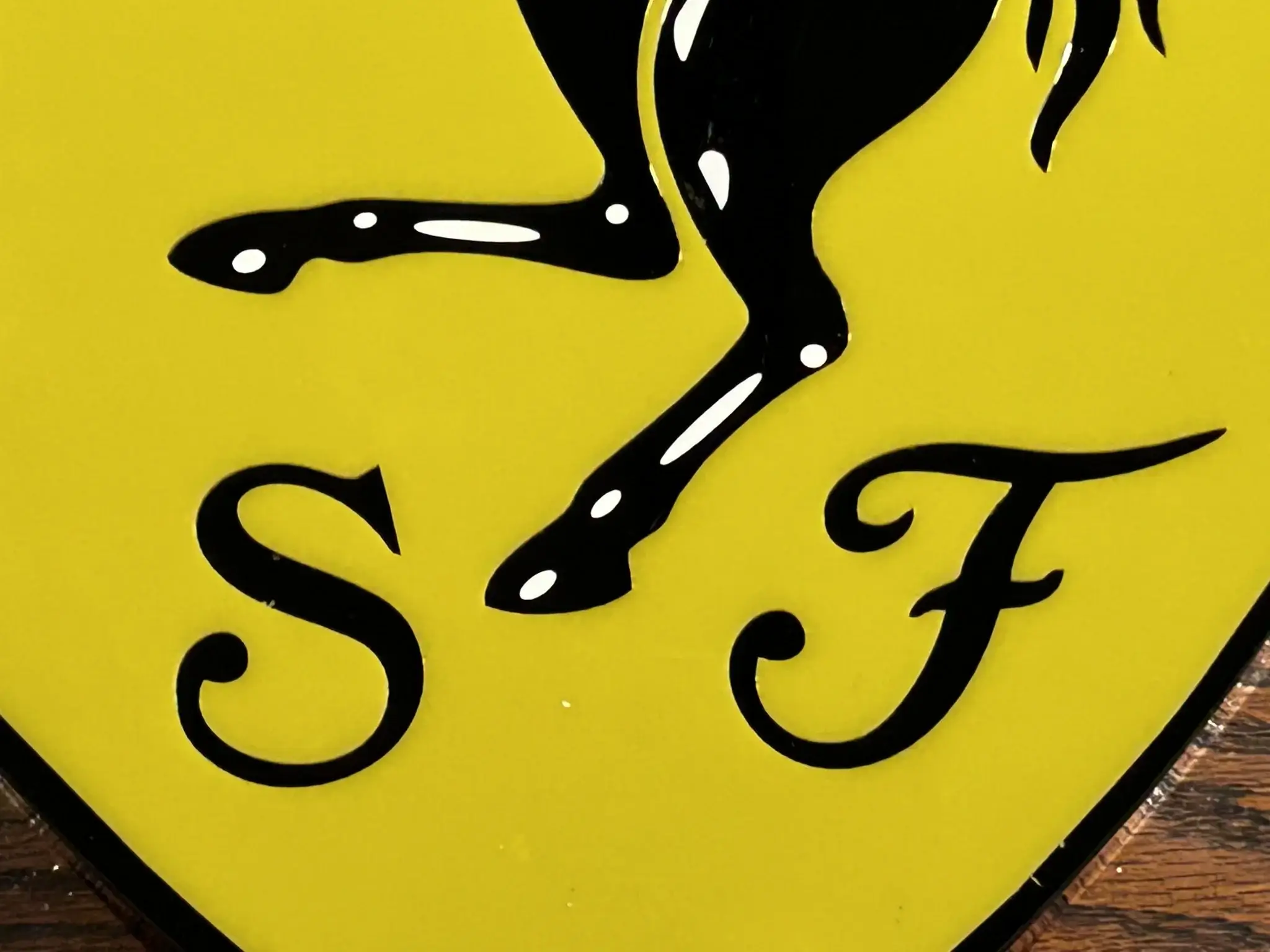 No Reserve Ferrari Crest | PCARMARKET