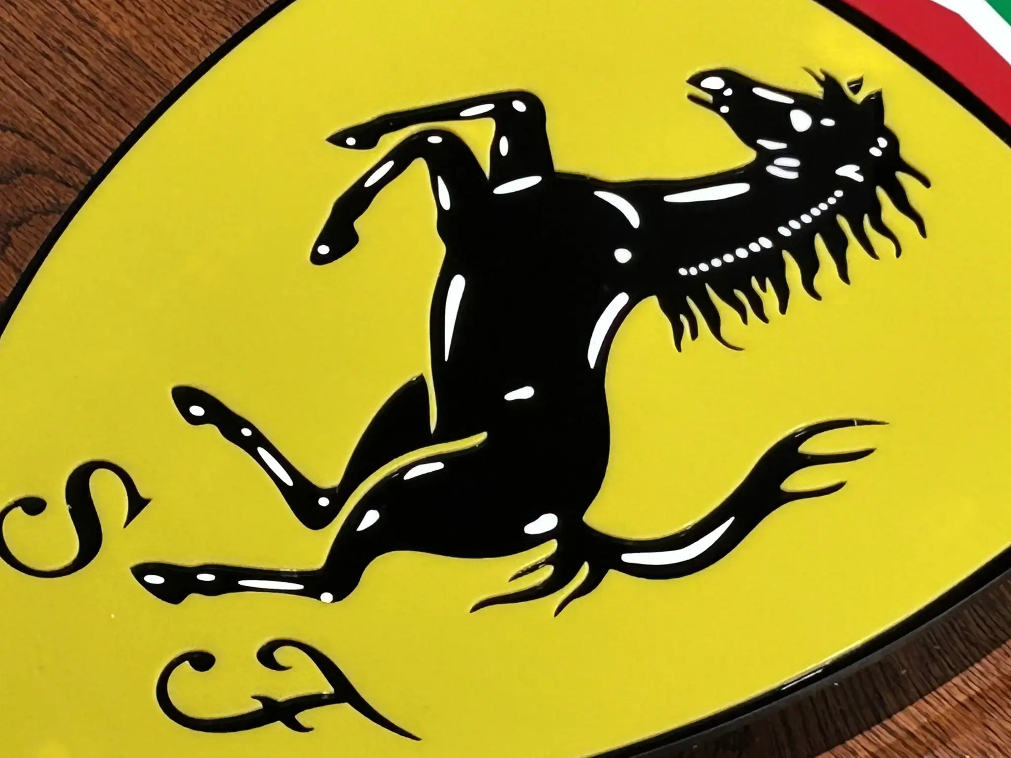 No Reserve Ferrari Crest | PCARMARKET