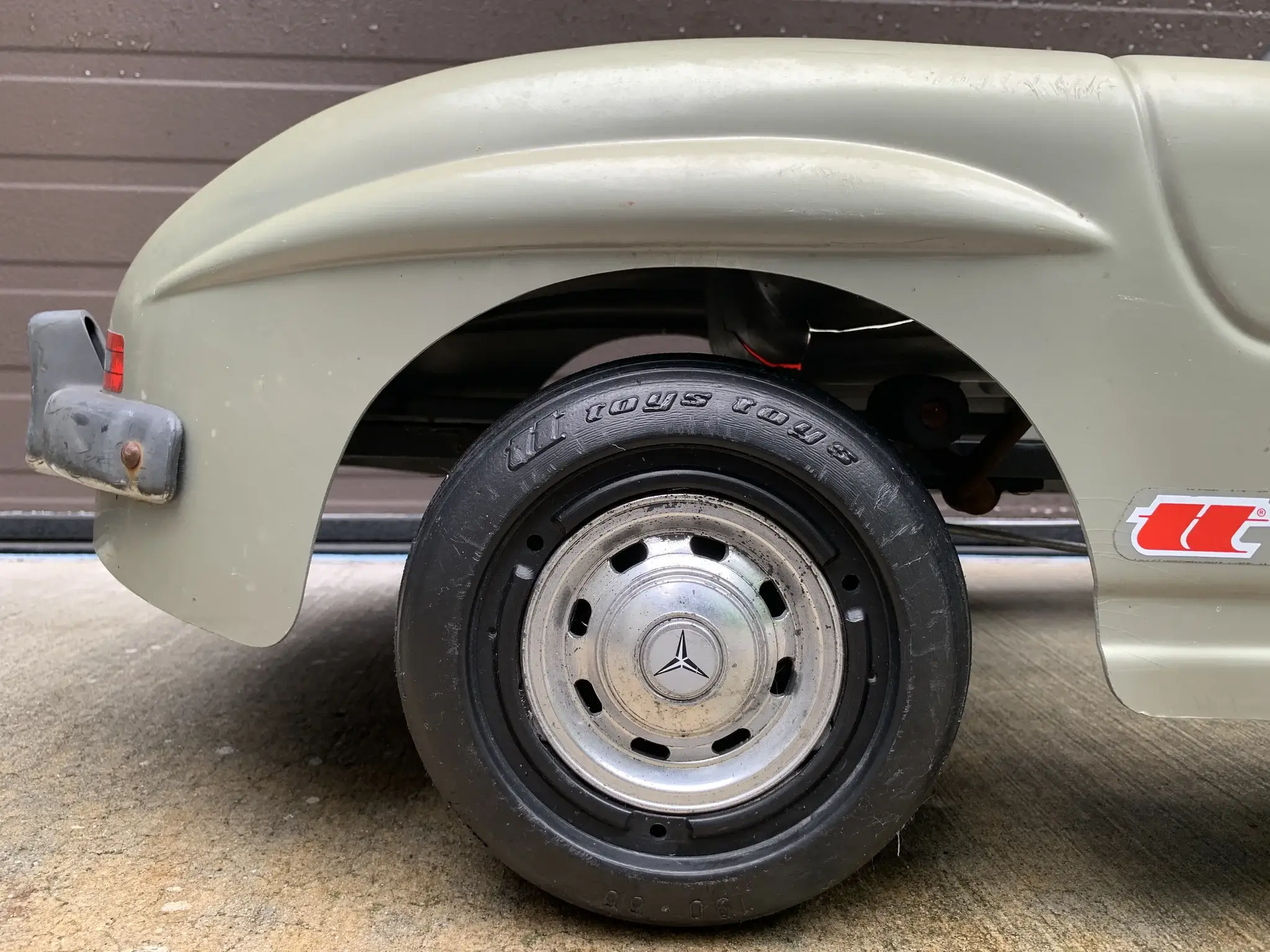 TT TOYS TOYS MERCEDES-BENZ 300SL PEDAL CAR | PCARMARKET