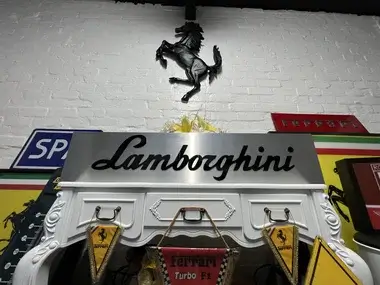 MP: 2000's Lamborghini Showroom Sign | PCARMARKET