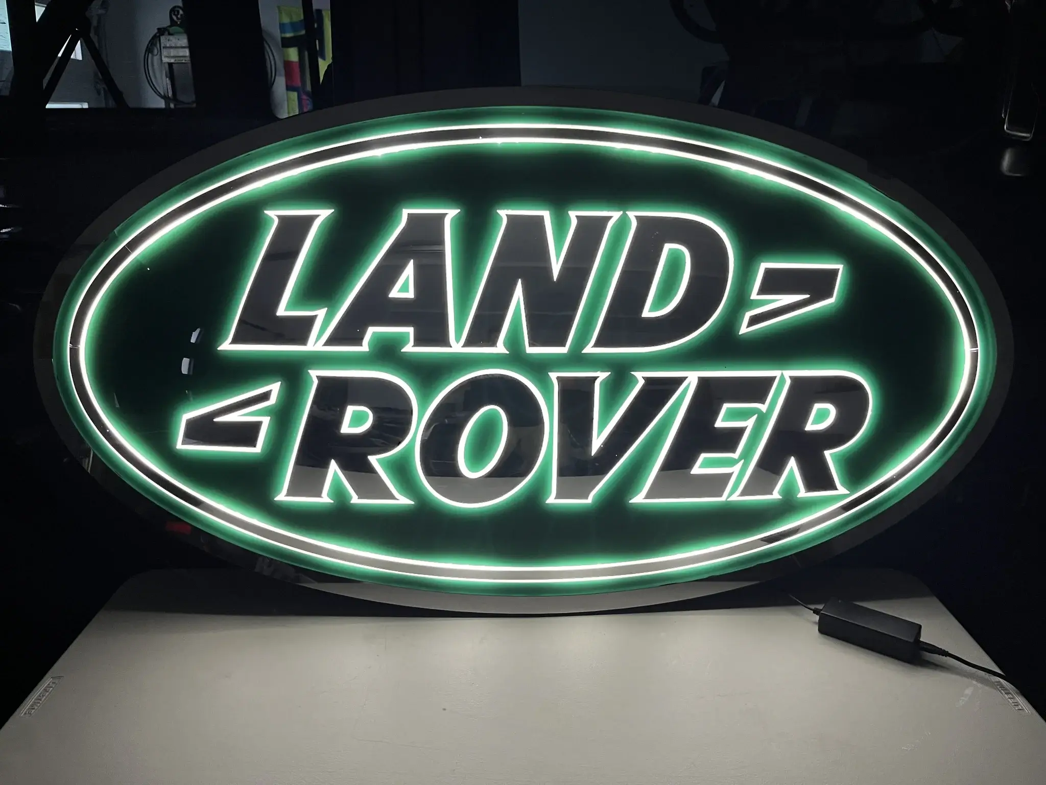 No Reserve Illuminated Land Rover Monument Sign | PCARMARKET