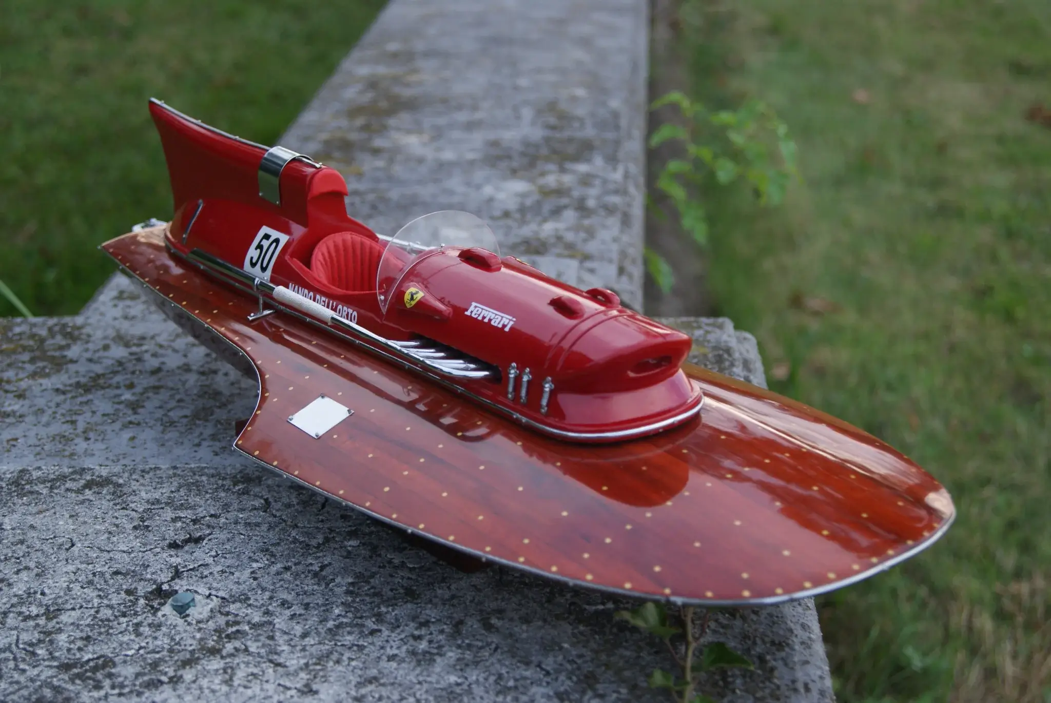 No Reserve Ferrari Arno XI Racing Boat Model | PCARMARKET
