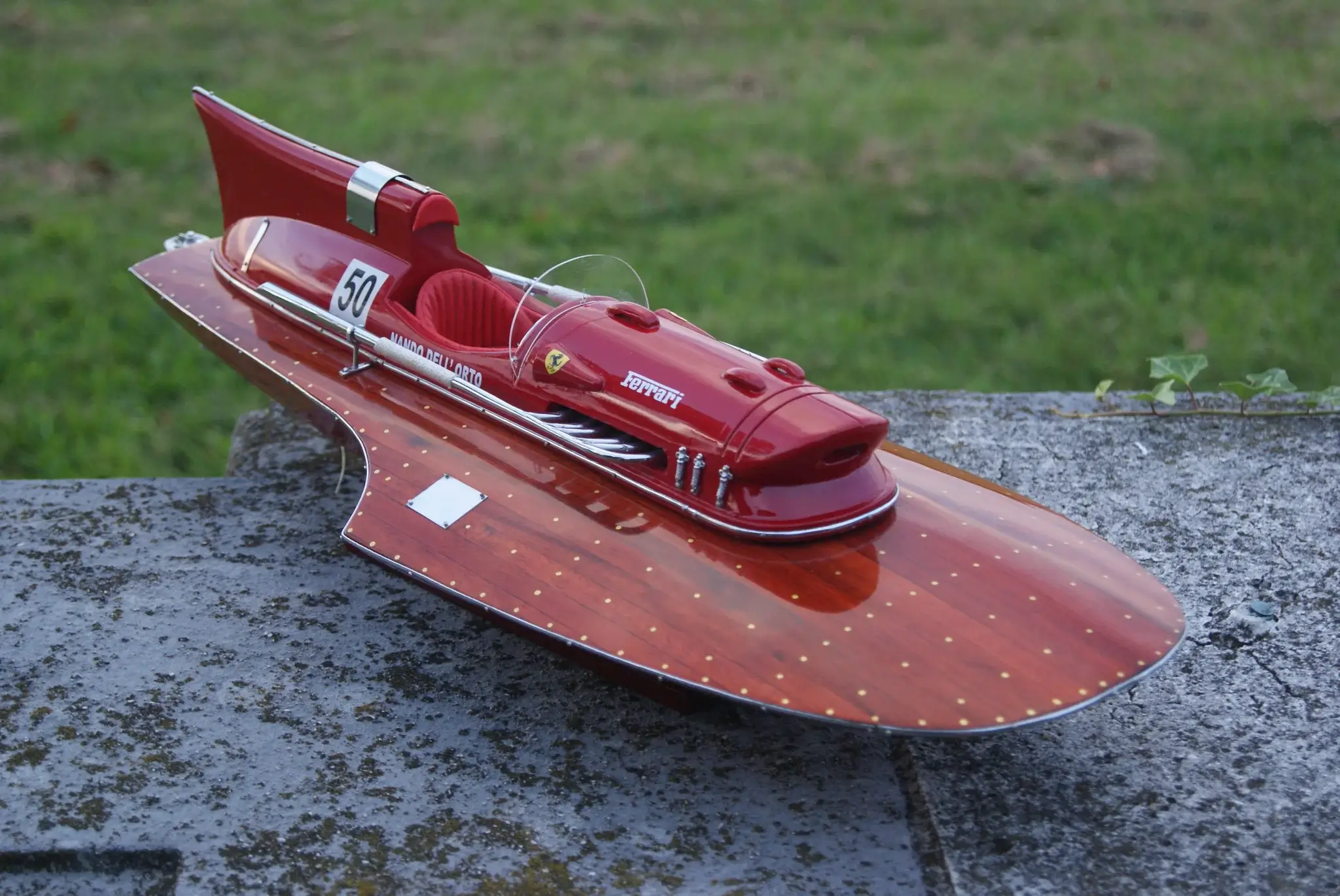 No Reserve Ferrari Arno XI Racing Boat Model | PCARMARKET