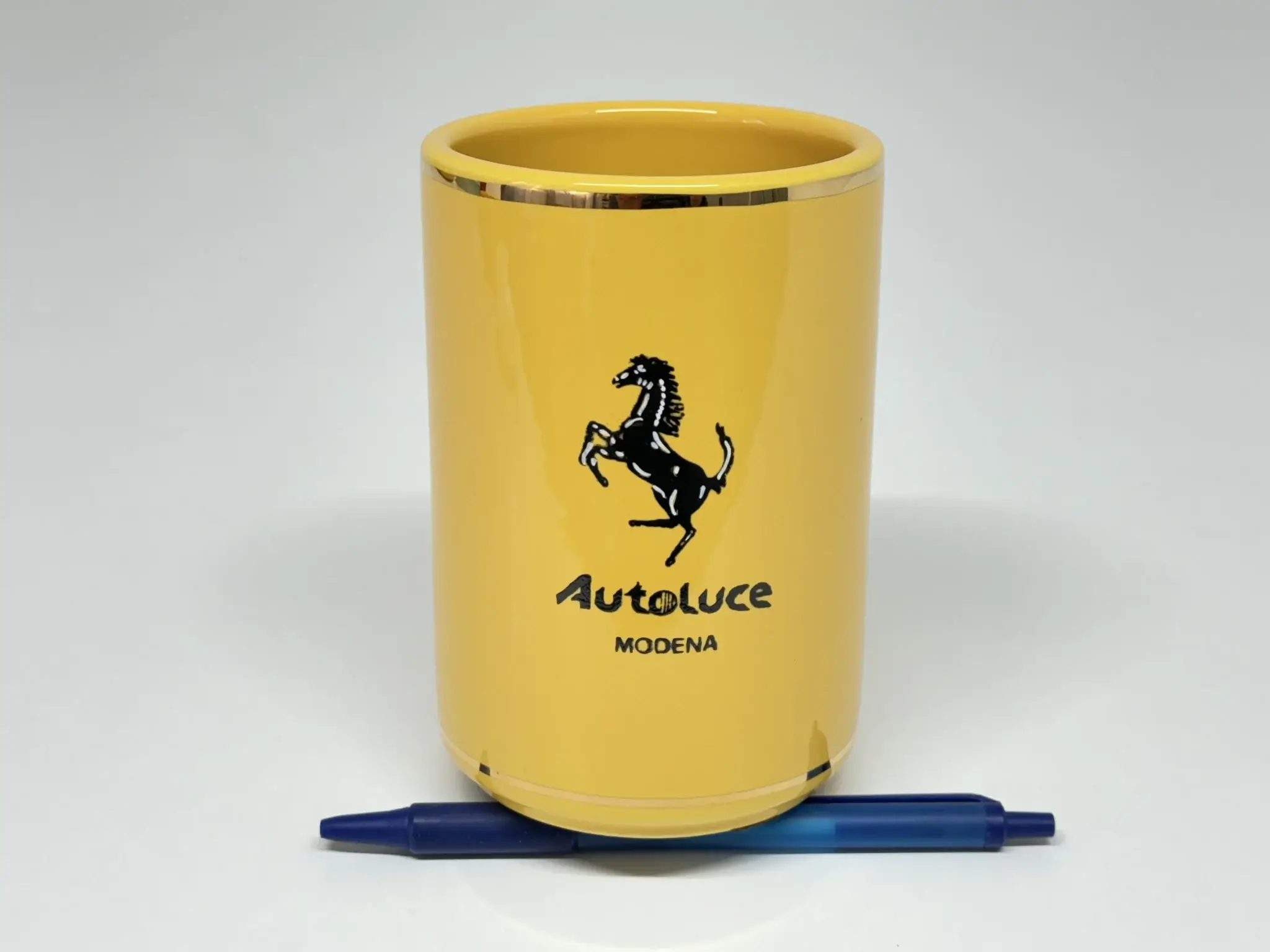 No Reserve Collection of Ferrari Ashtrays and Ceramics | PCARMARKET