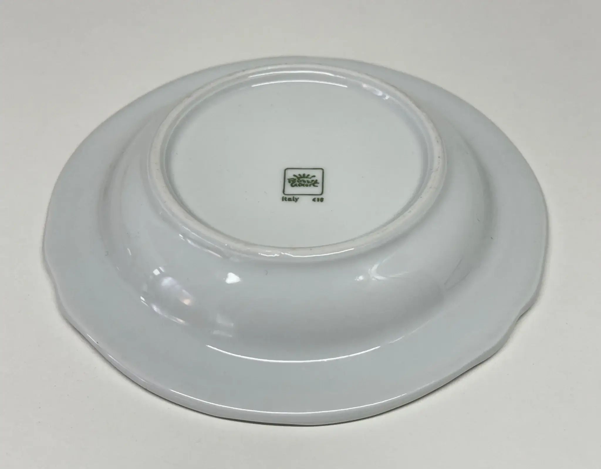 No Reserve Collection of Ferrari Ashtrays and Ceramics | PCARMARKET