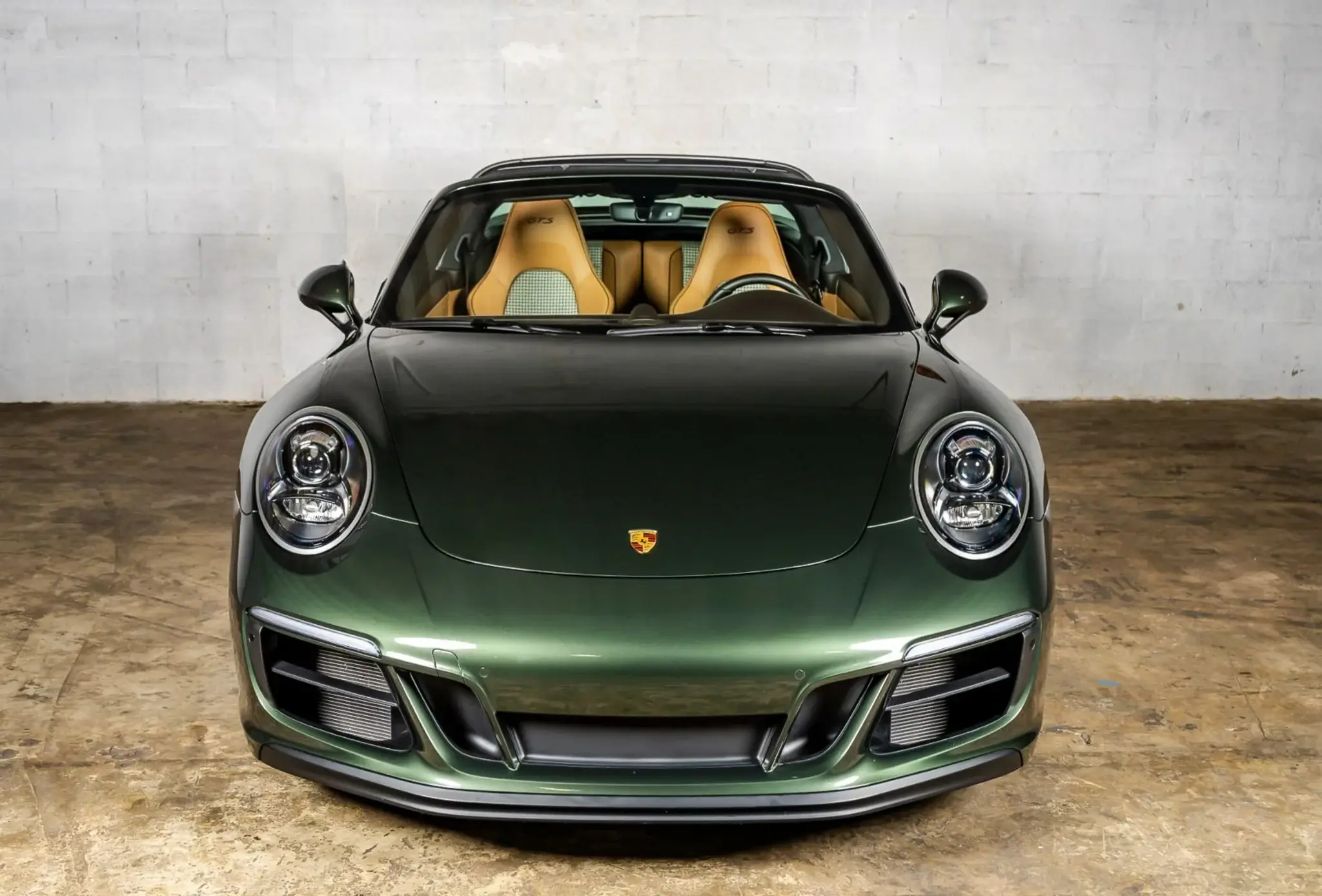 Special Wishes PTS Oak Green Metallic 2019 Porsche 991.2 Targa 4
