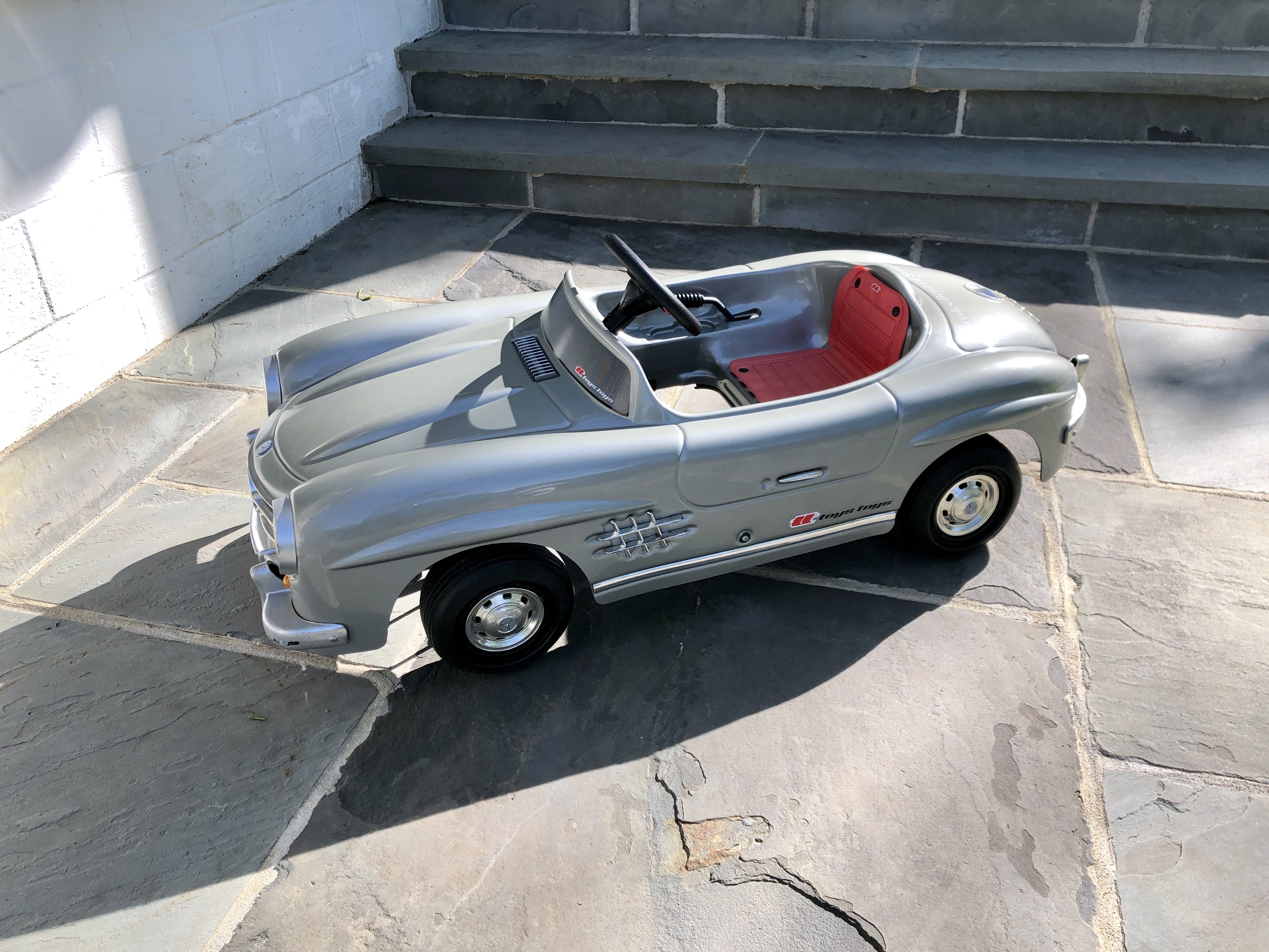 TT Toys Toys Mercedes-Benz 300SL Pedal Car | PCARMARKET