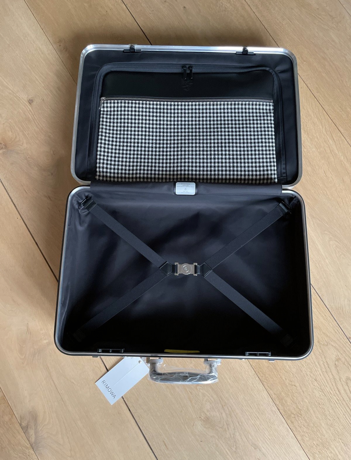 MP: Limited Edition RIMOWA X PORSCHE Hand-Carry Case Pepita #829