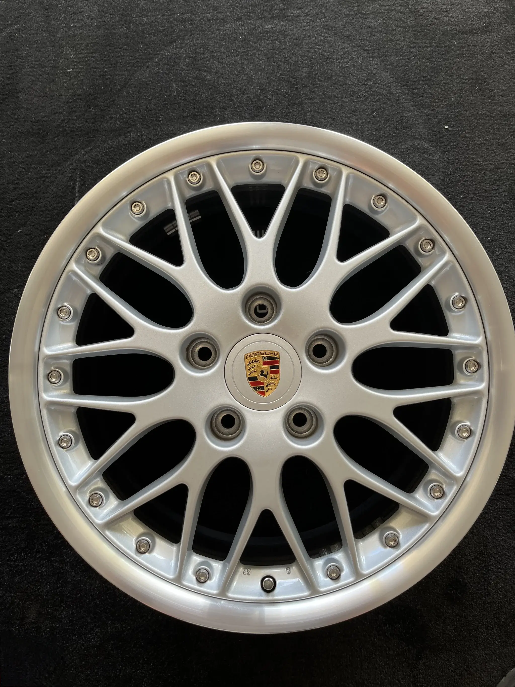 No Reserve 8