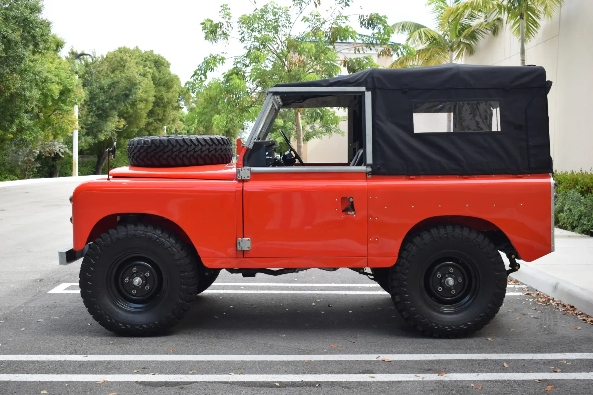 1982 Land Rover Series III | PCARMARKET