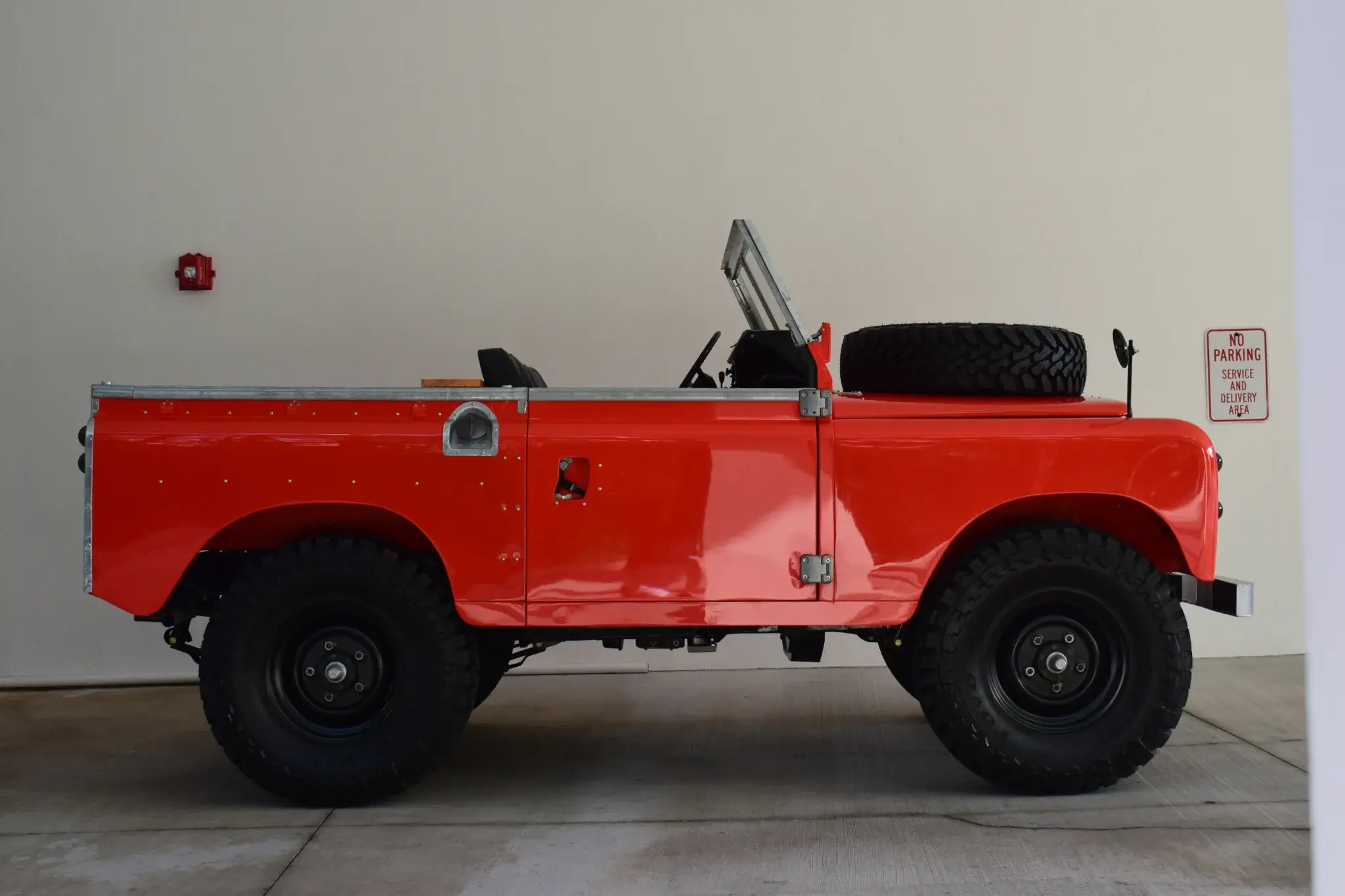 1982 Land Rover Series III | PCARMARKET