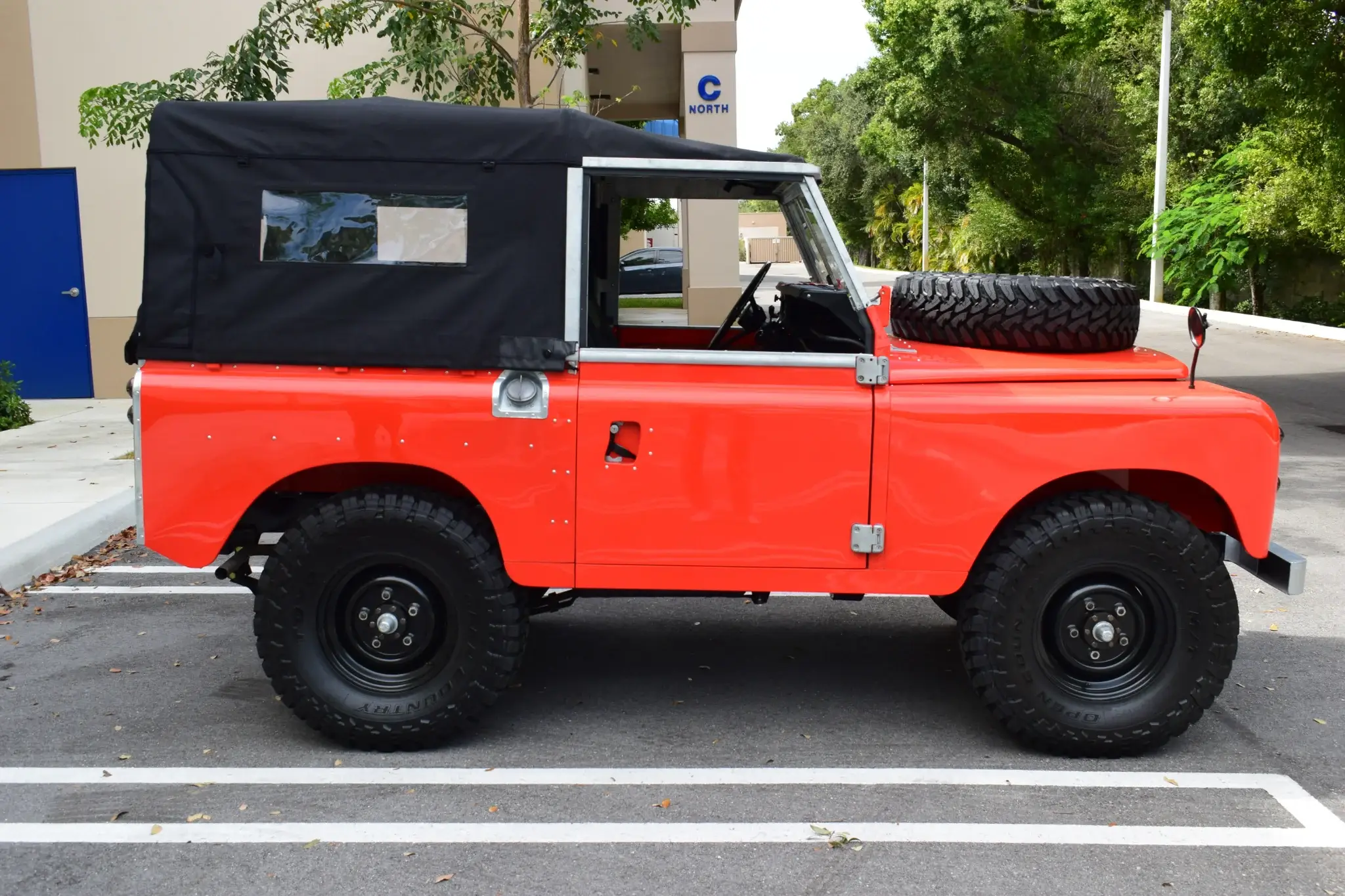 1982 Land Rover Series III | PCARMARKET