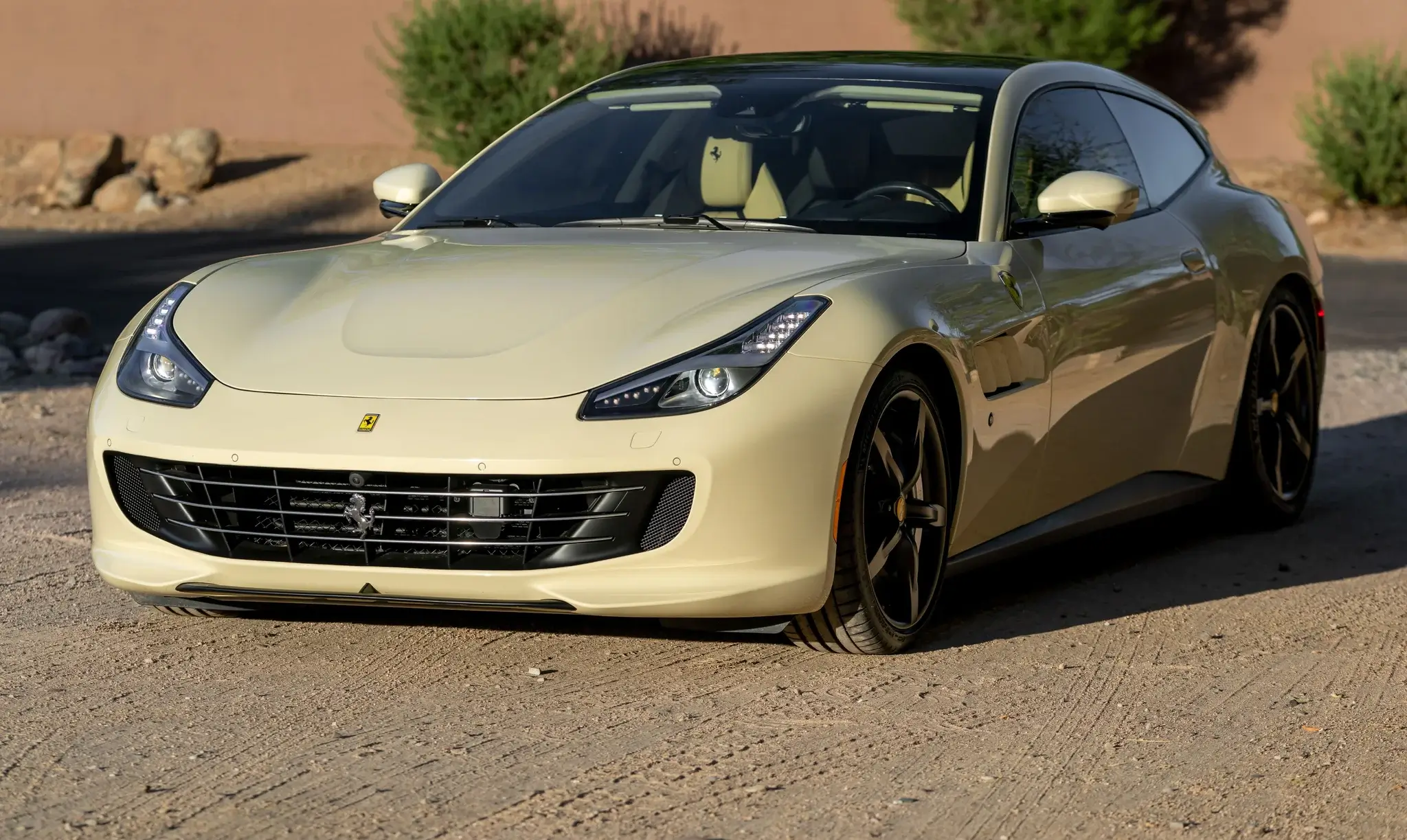 800-Mile 2020 Ferrari GTC4Lusso T | PCARMARKET
