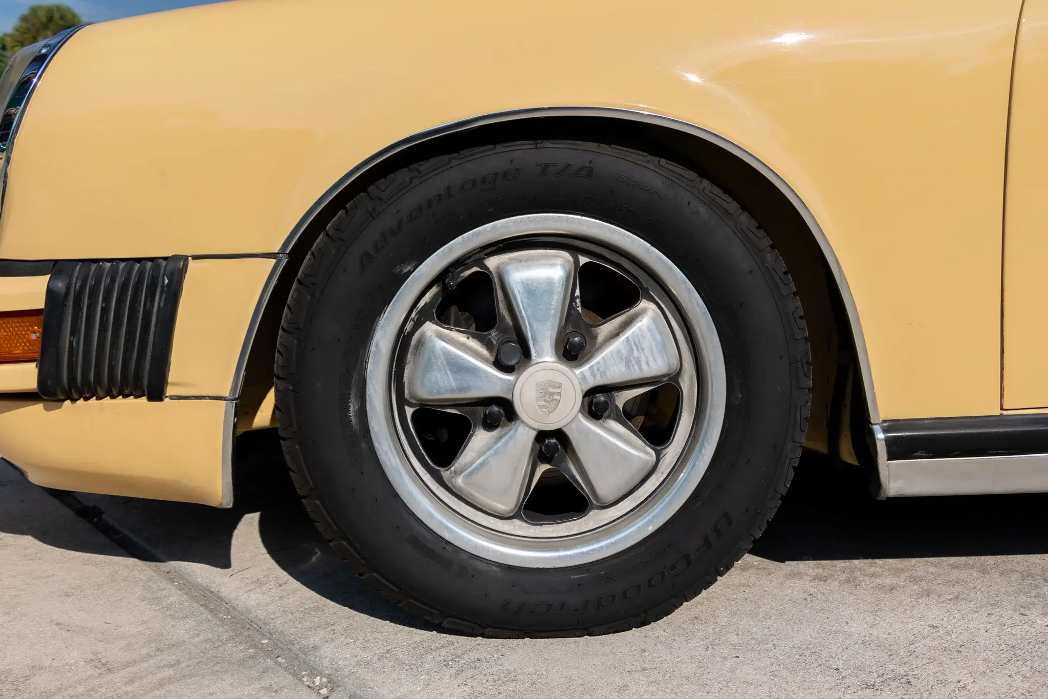 1977 Porsche 911S Sunroof Coupe | PCARMARKET