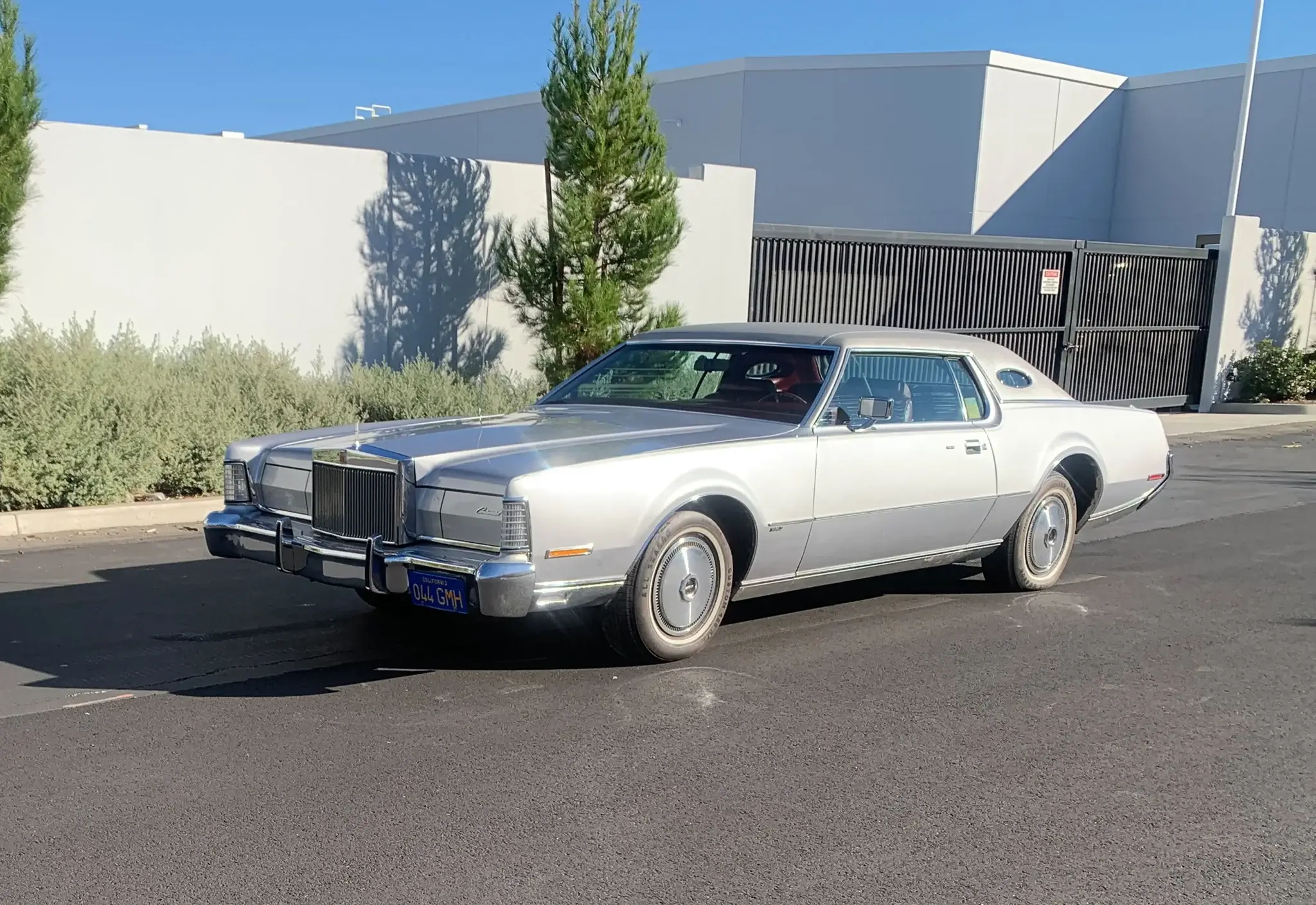MP: One-Owner 1973 Lincoln Continental Mark IV Silver Luxury Group