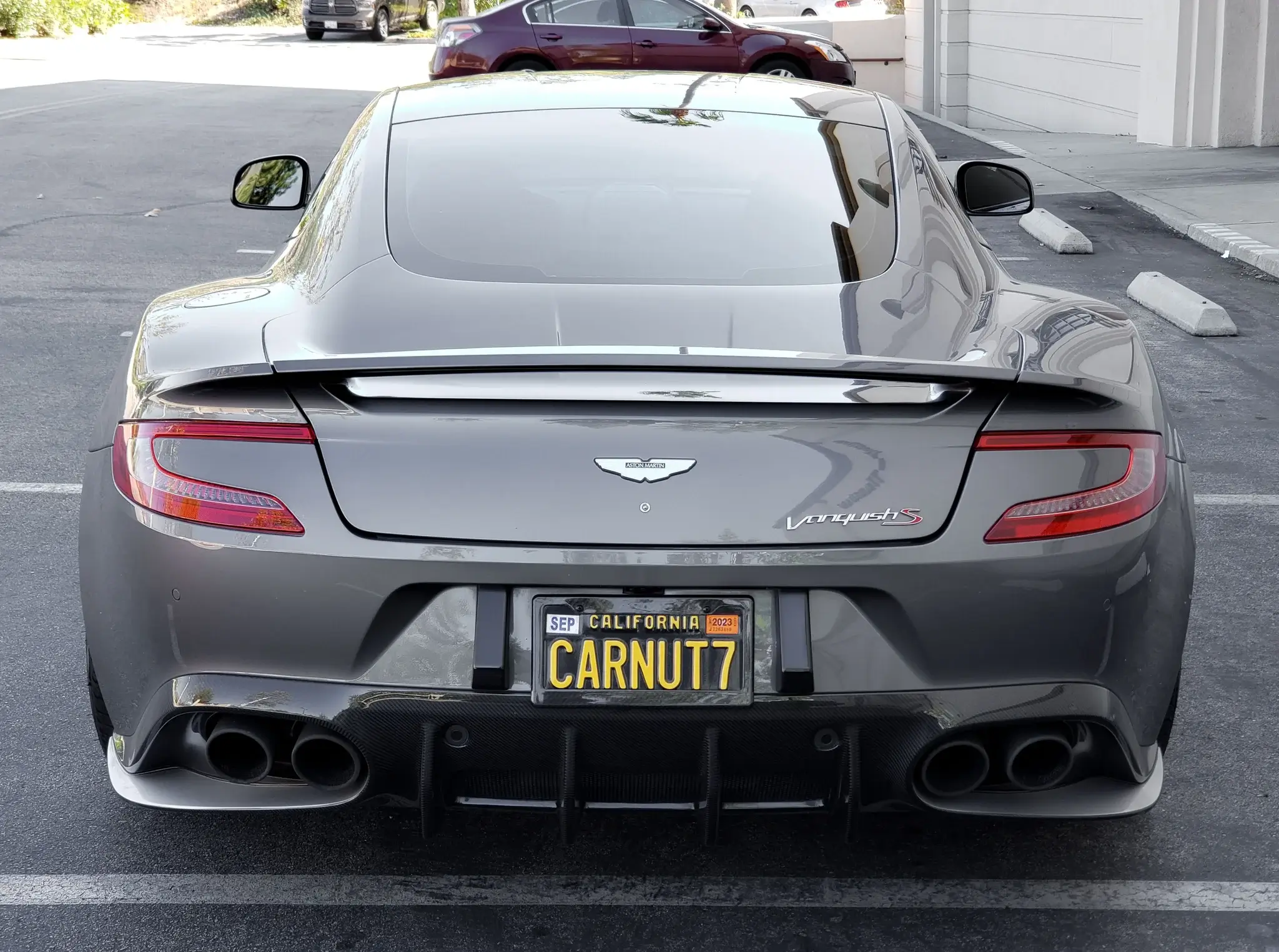 MP: 24k-Mile 2018 Aston Martin Vanquish S | PCARMARKET