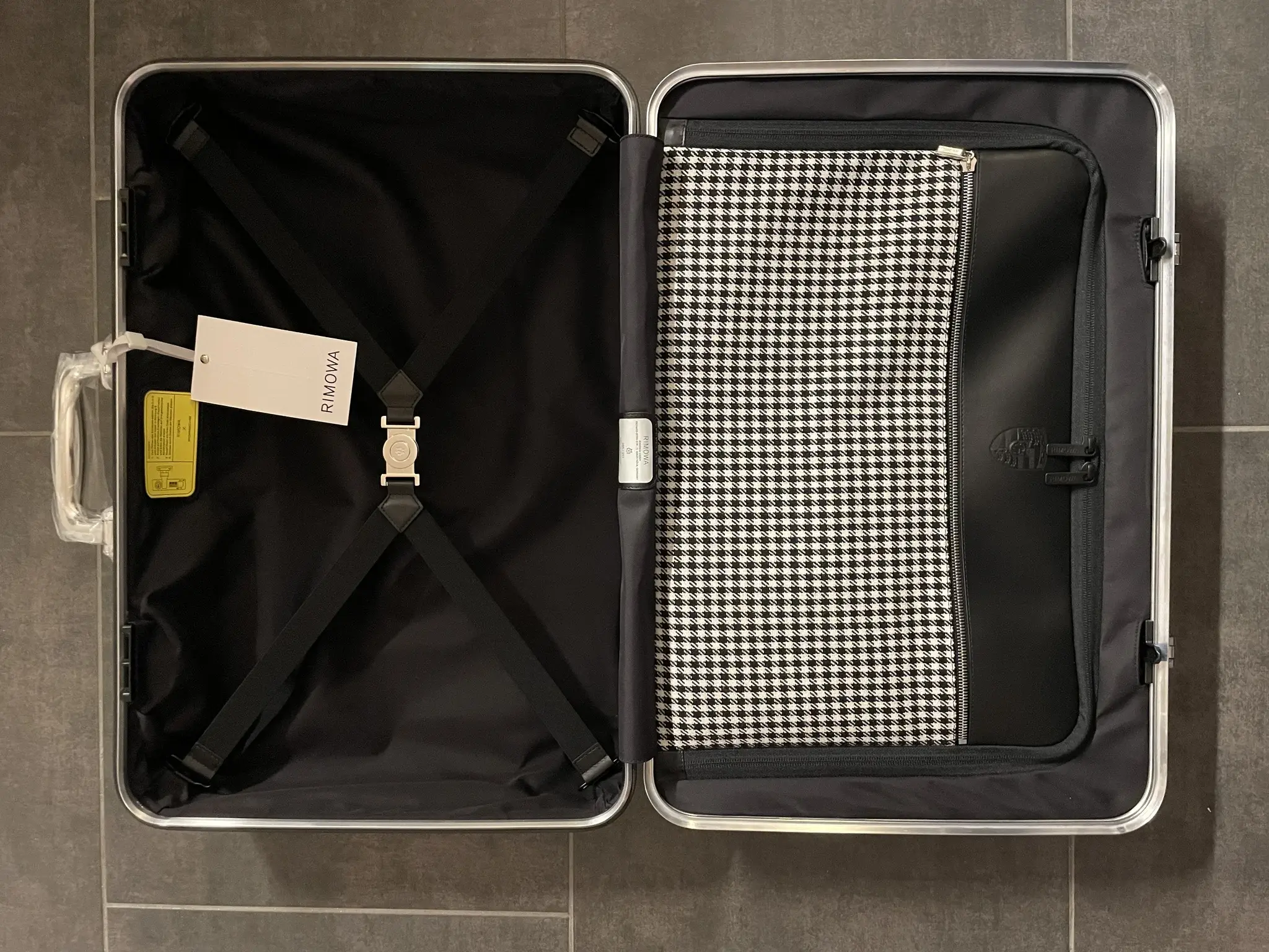 MP: Limited Edition RIMOWA X PORSCHE Hand-Carry Case Pepita #366