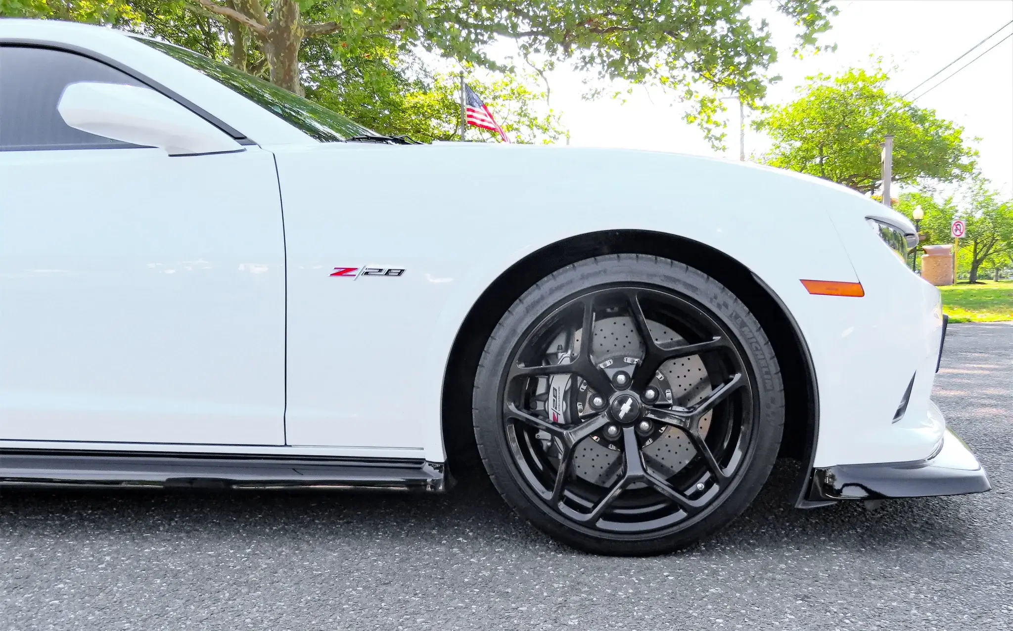 MP: 28k-Mile 2015 Chevrolet Camaro Z28 6-Speed Supercharged