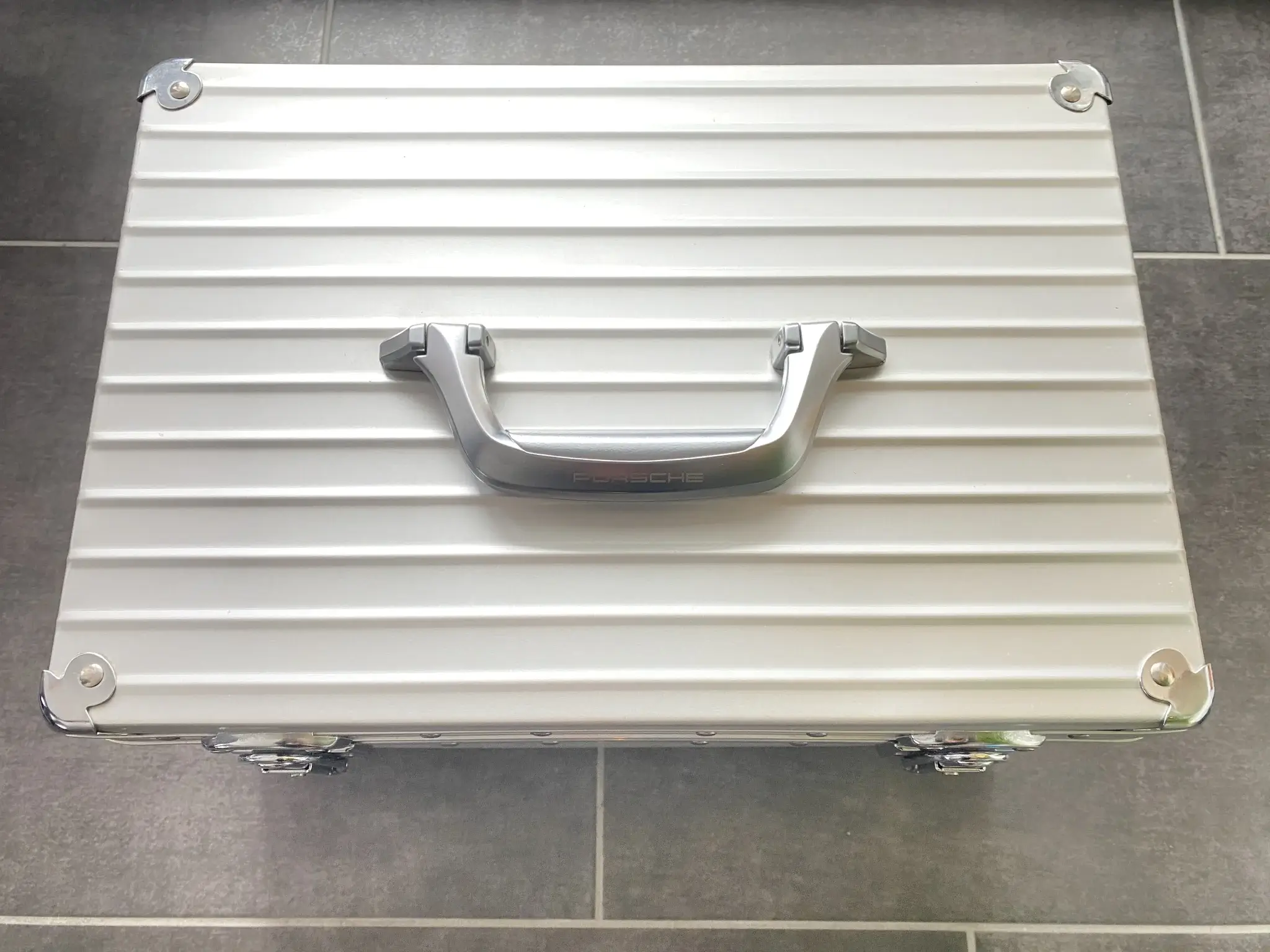 Porsche Drivers Selection Rimowa Picnic Case | PCARMARKET