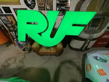MP: Illuminated RUF Automobile Sign (82