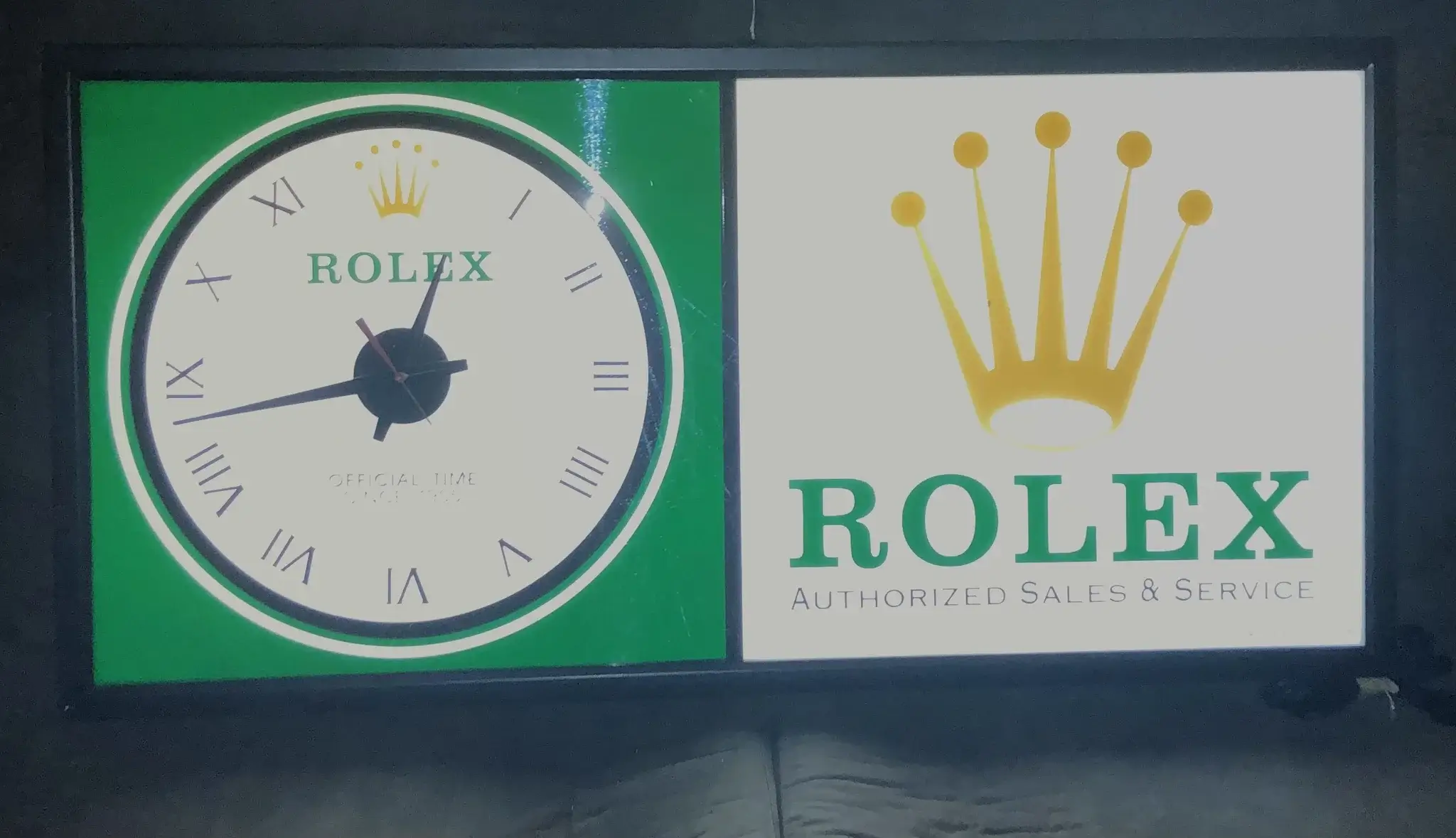 Illuminated Vintage Rolex Clock Sign (36