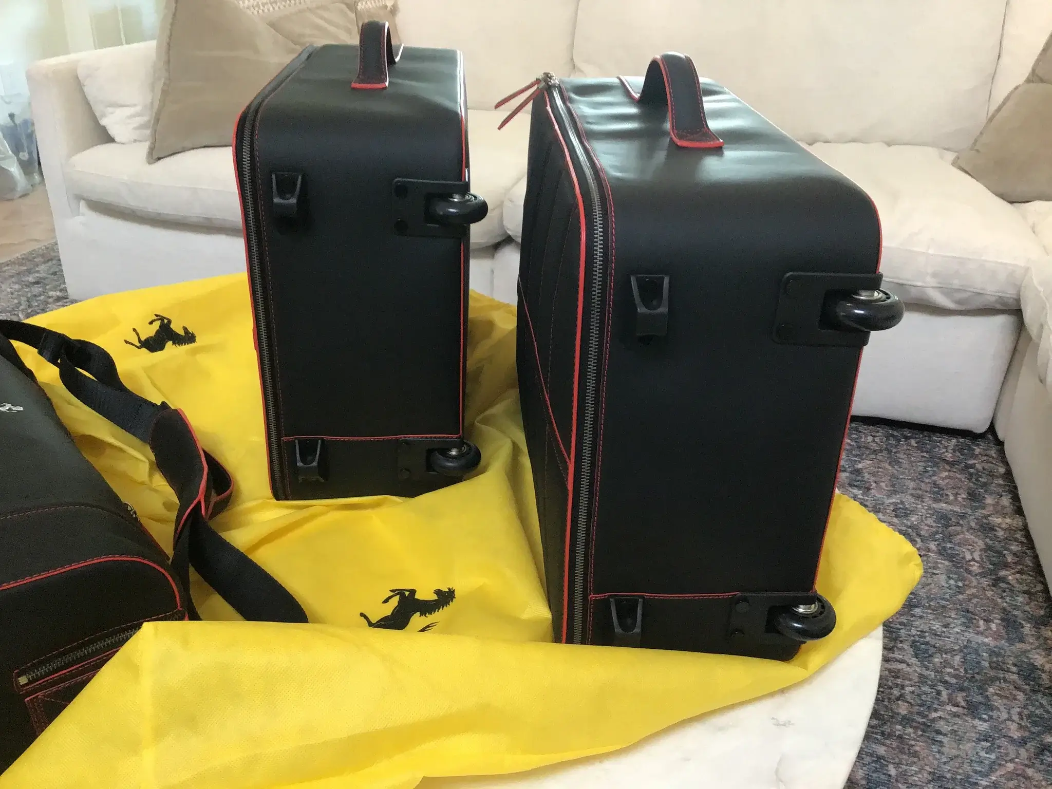 Three-piece Ferrari 488 GTB Schedoni Luggage Set | PCARMARKET