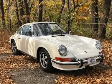 Porsche 911S — market value and price history