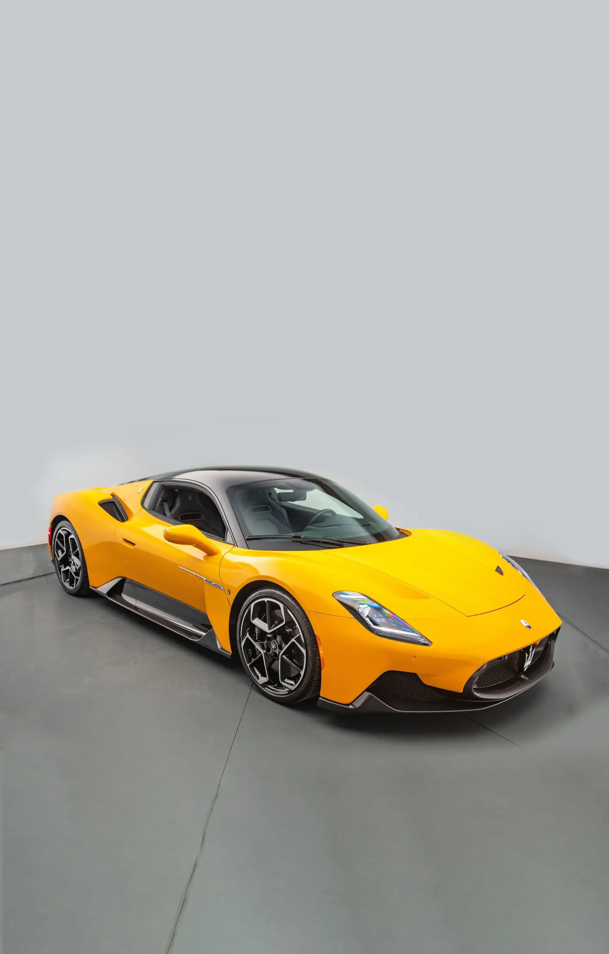 2022 MASTERS イエローフラッグ MP: 2022 Maserati MC20 | PCARMARKET