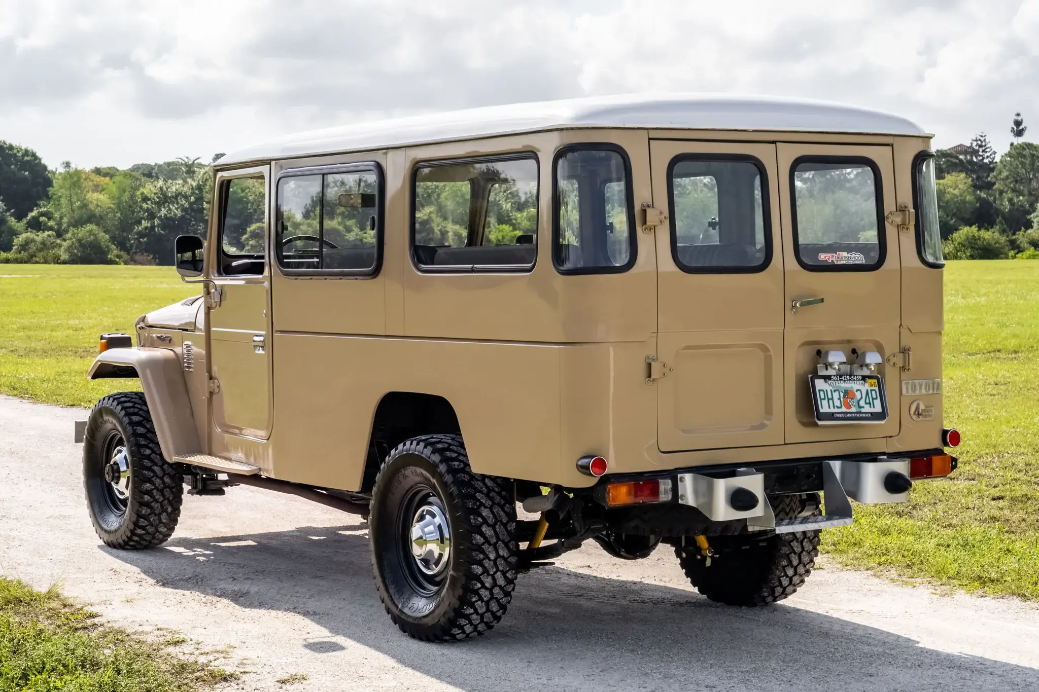 MP: 1982 Toyota Land Cruiser FJ45 Troopy | PCARMARKET