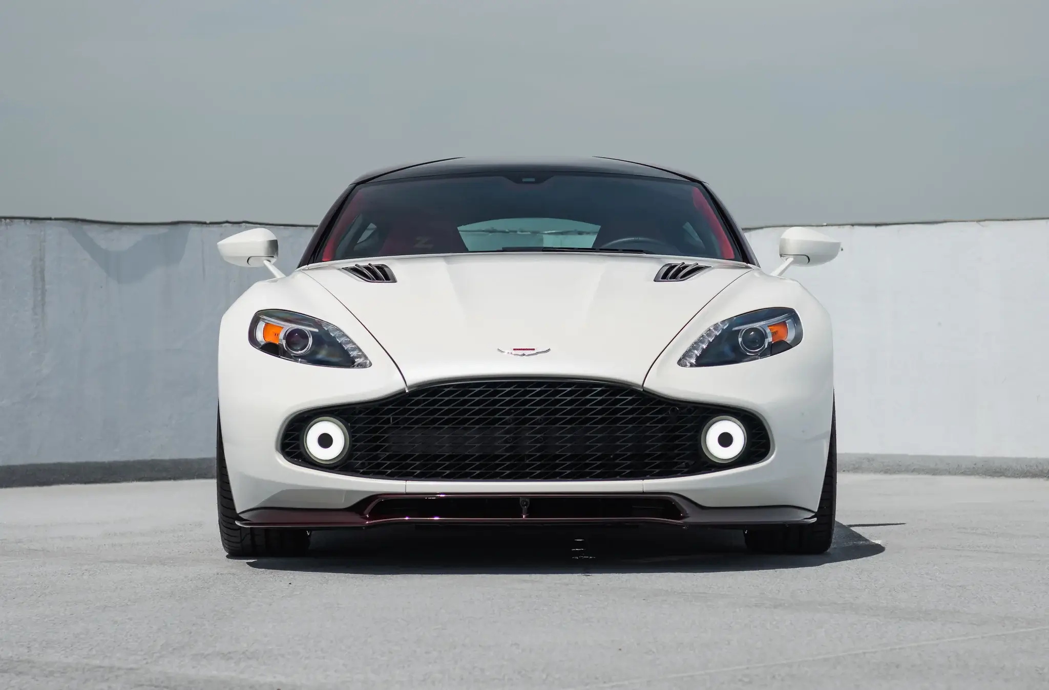 108-Mile 2019 Aston Martin Vanquish Zagato Shooting Brake #83/99
