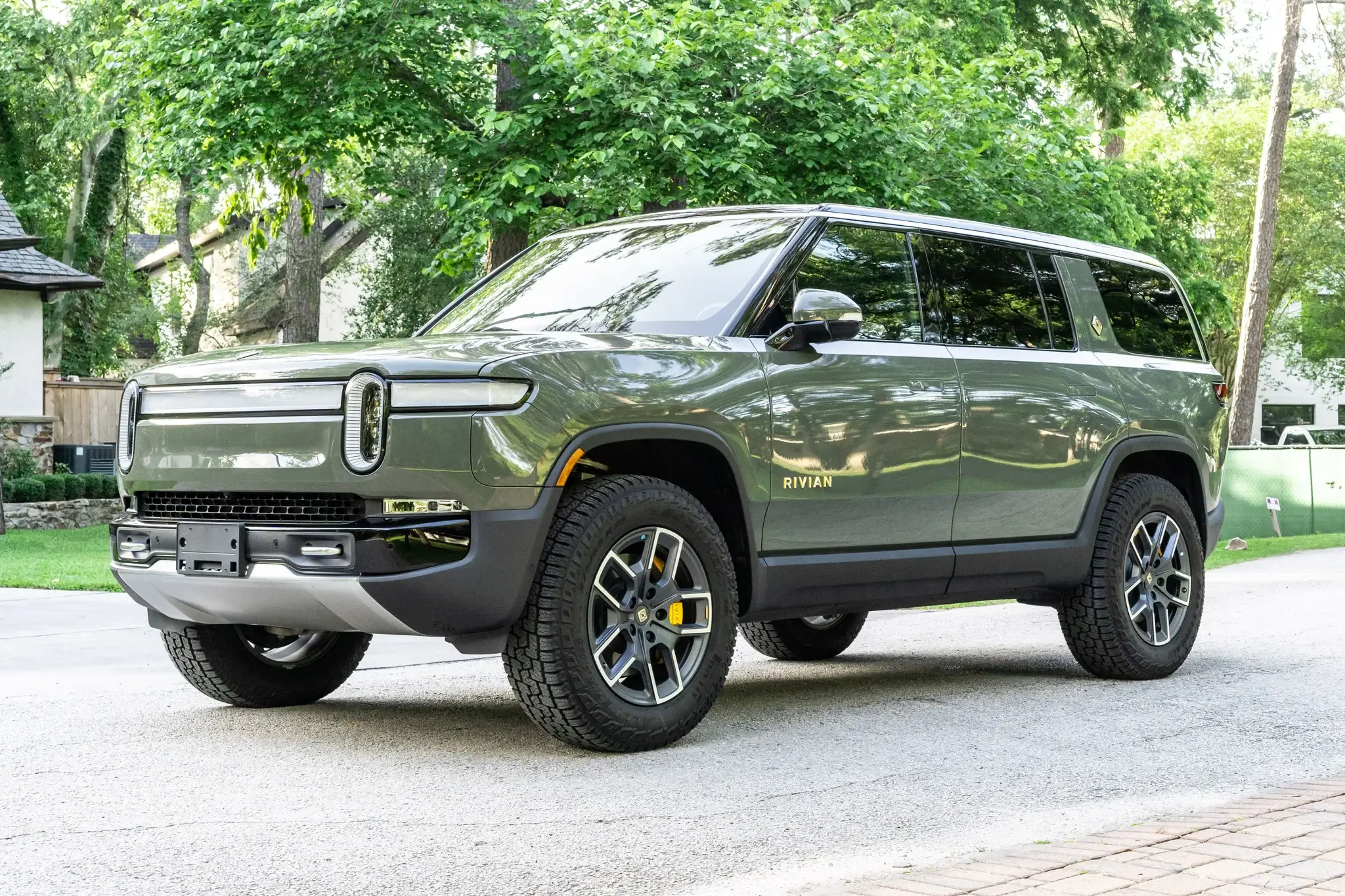 2023 Rivian R1S | PCARMARKET