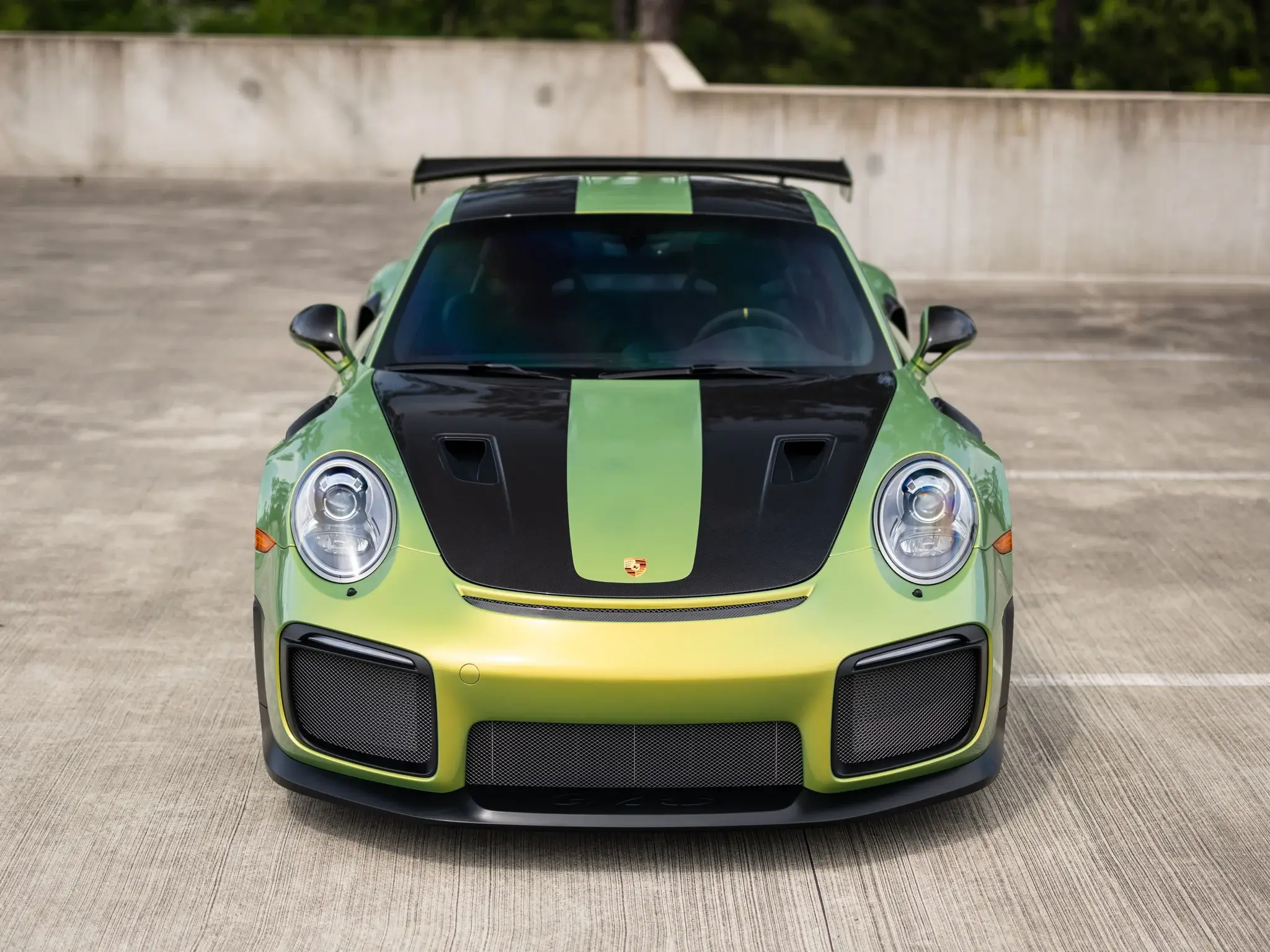 2019 Porsche 911 GT2 RS Python Green Chromaflair | PCARMARKET