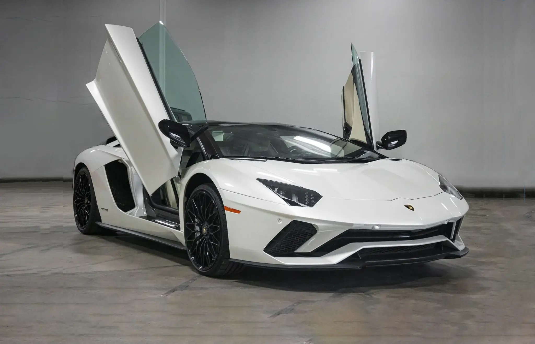 2019 Lamborghini Aventador S LP740-4 Roadster | PCARMARKET