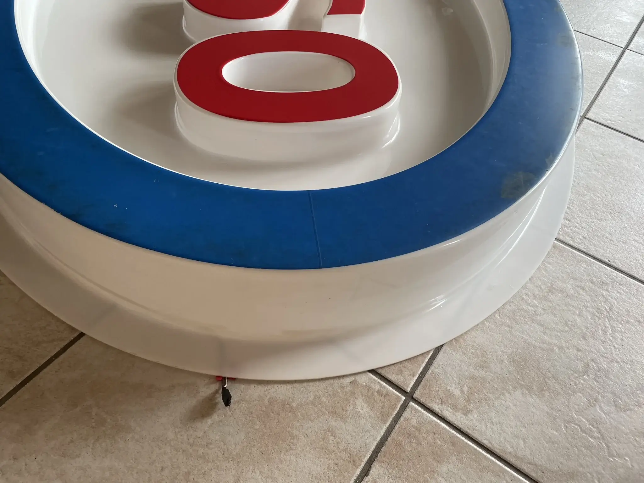 MP: Illuminated Esso Sign (70