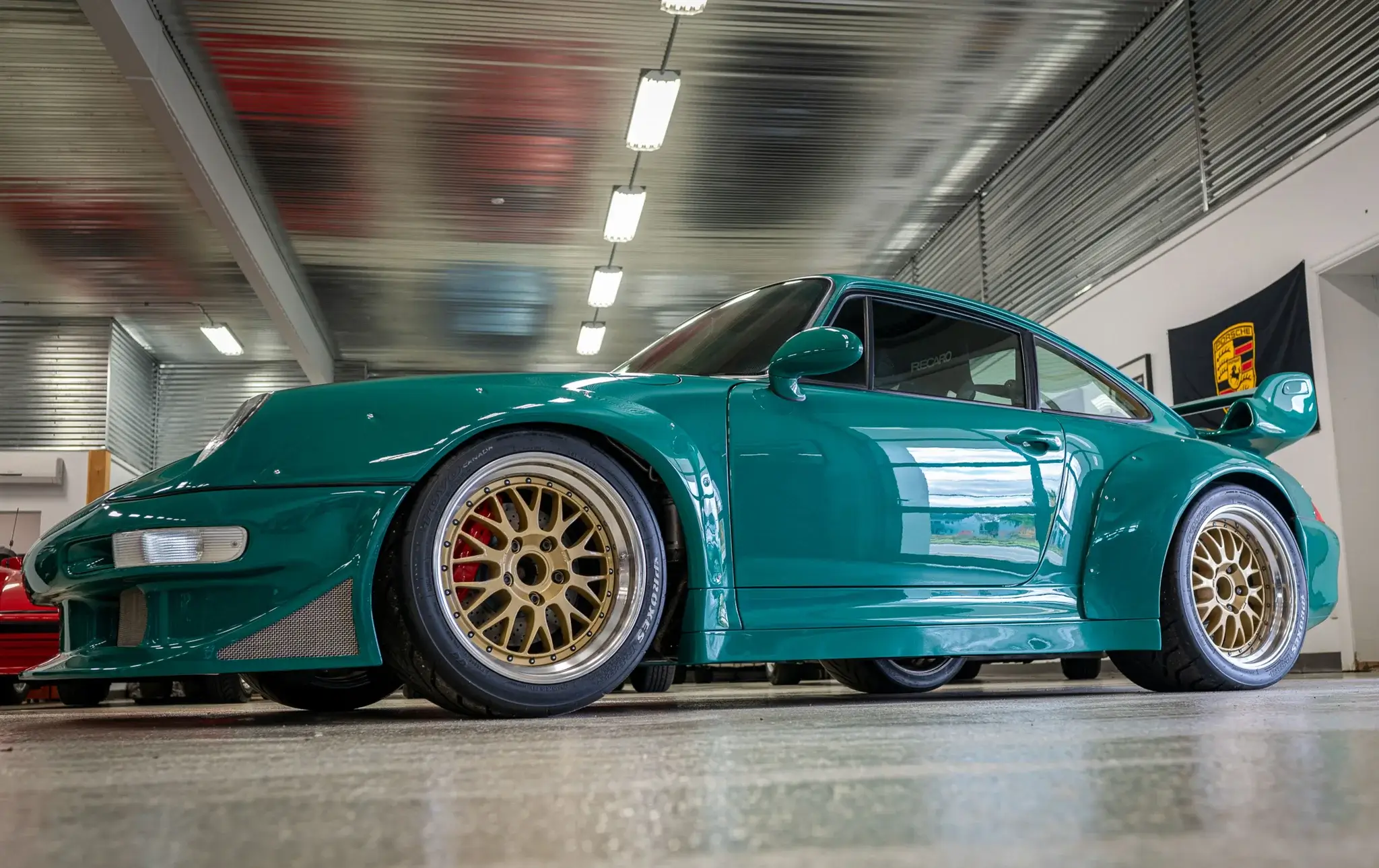 ミント【最終値下げ】ヒューブラーカスタムキュー MP: 1996 Porsche 993 GT2 Tribute 4.0L | PCARMARKET
