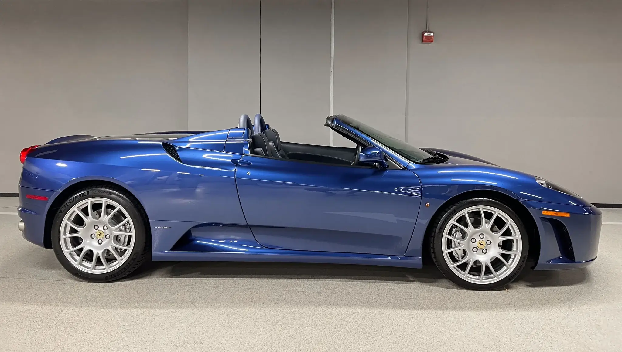 MP: 3k-Mile 2006 Ferrari F430 Spider Factory 6-Speed | PCARMARKET
